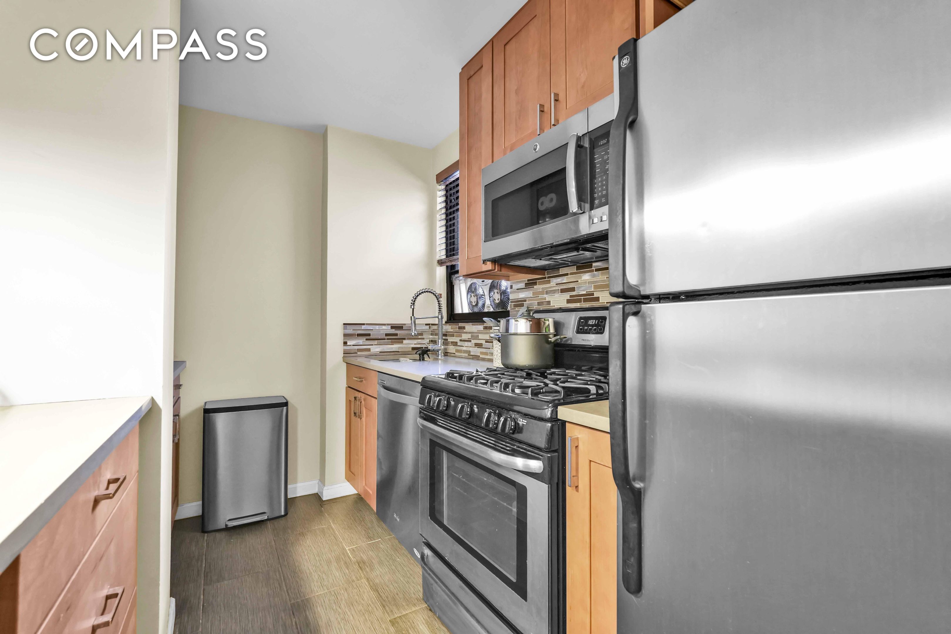 233 E 69th Street 12K