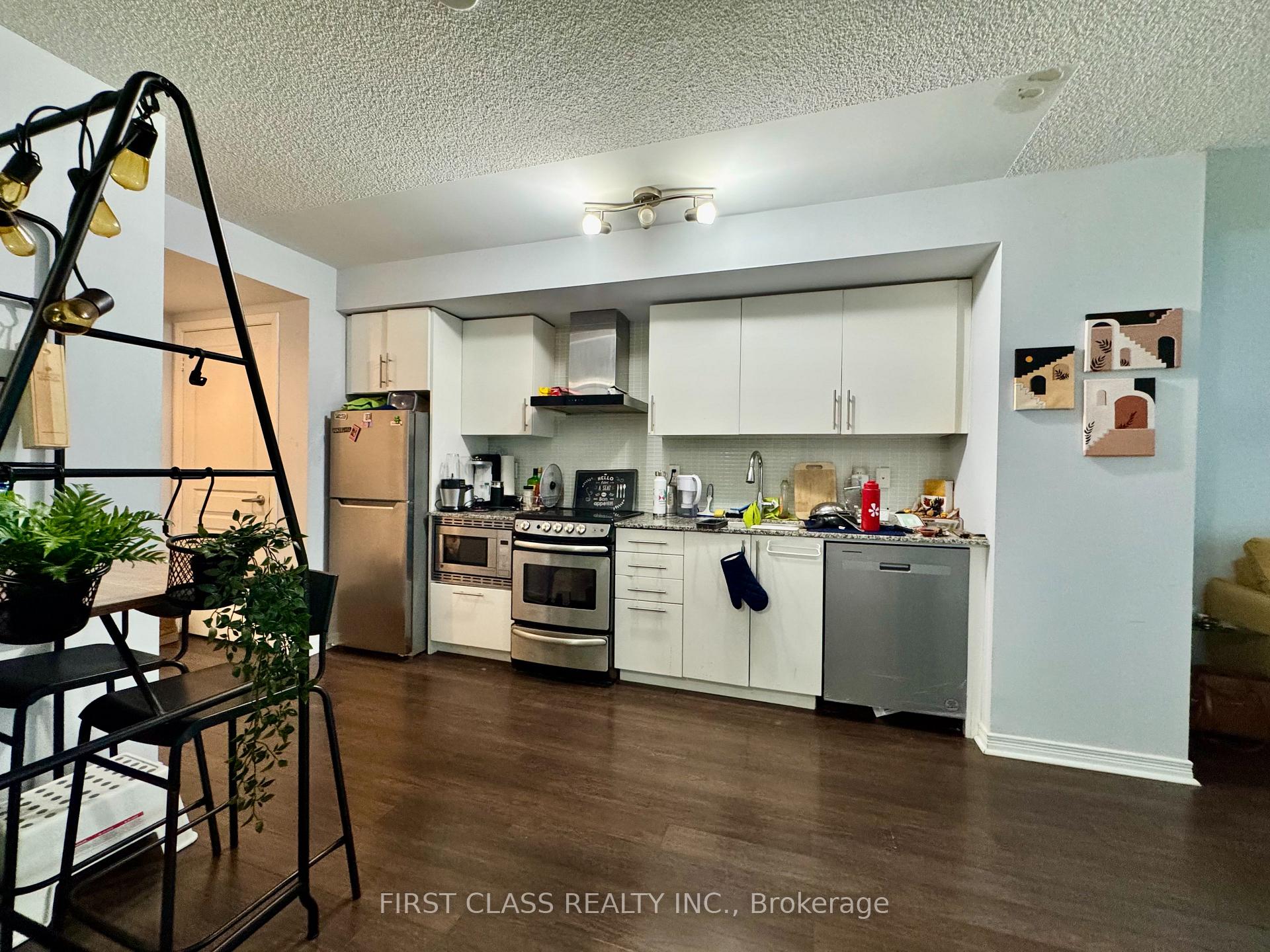 #319 - 352 Front Street, Toronto Unit: 319