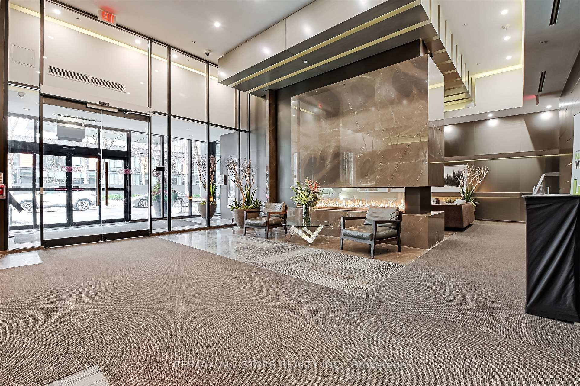 101 Charles Street E 803, Toronto C08 Unit: 803
