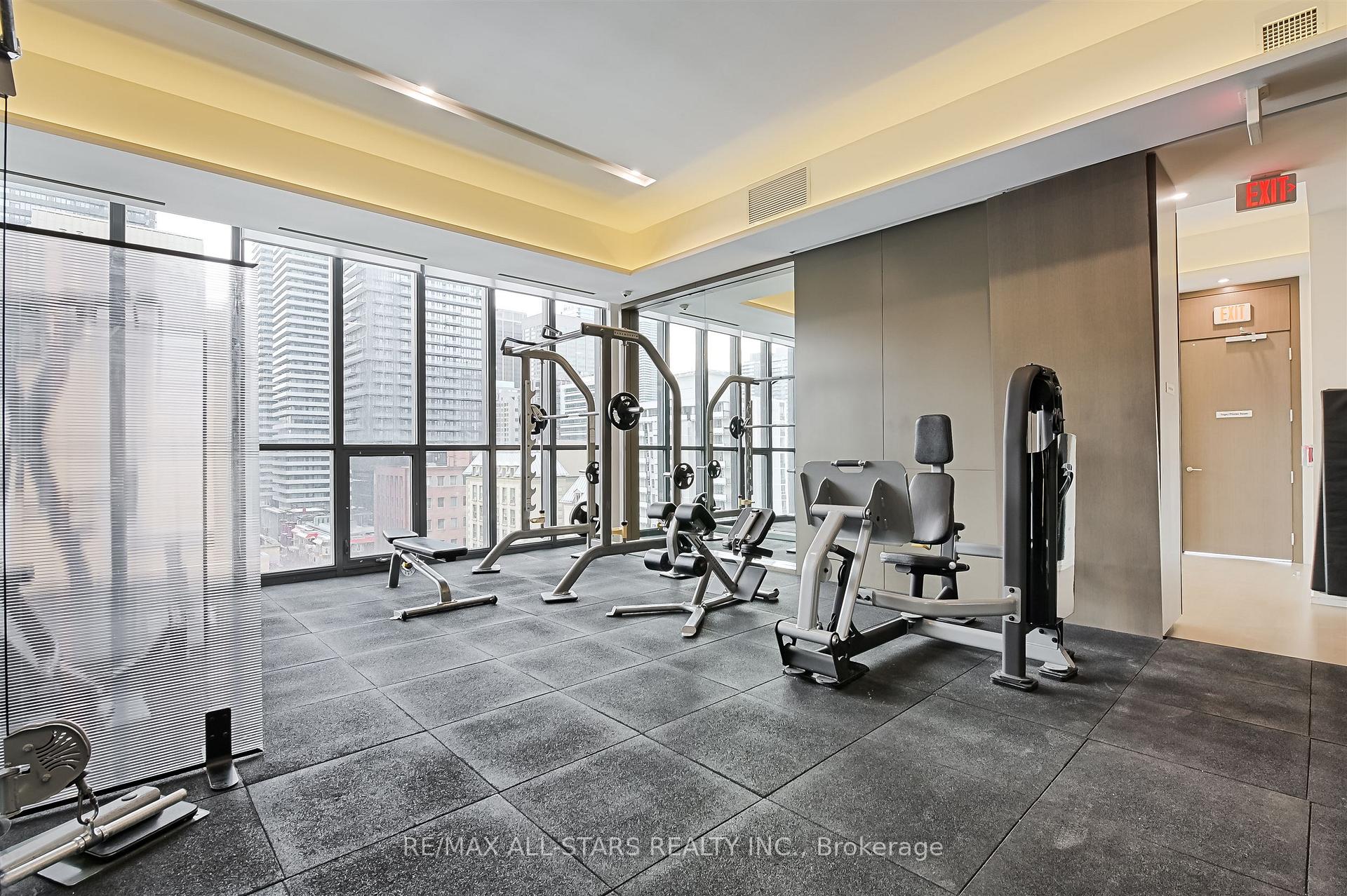 101 Charles Street E 803, Toronto C08 Unit: 803