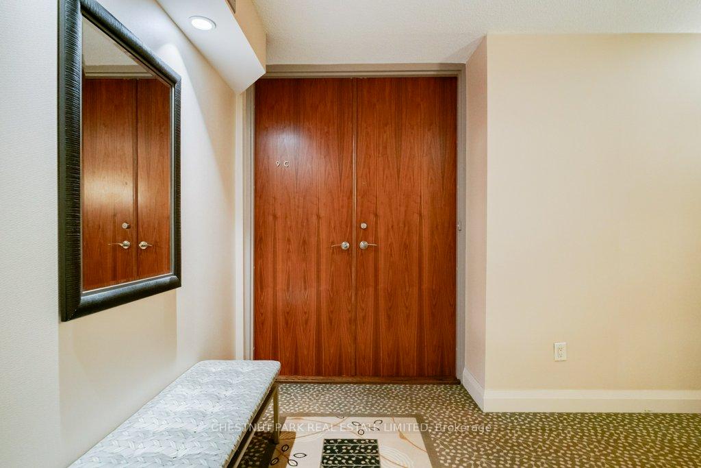 66 Collier Street 9C, Toronto C09 Unit: 9C