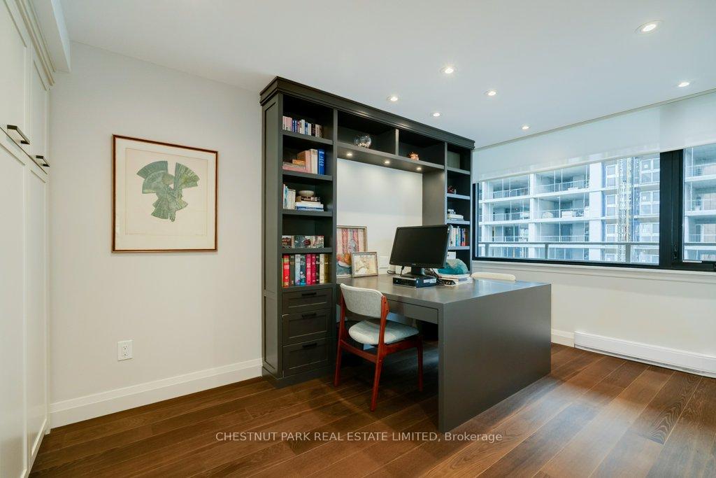 66 Collier Street 9C, Toronto C09 Unit: 9C