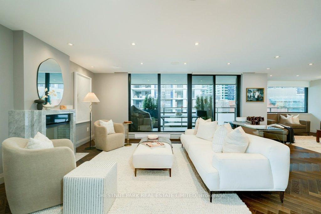 66 Collier Street 9C, Toronto C09 Unit: 9C