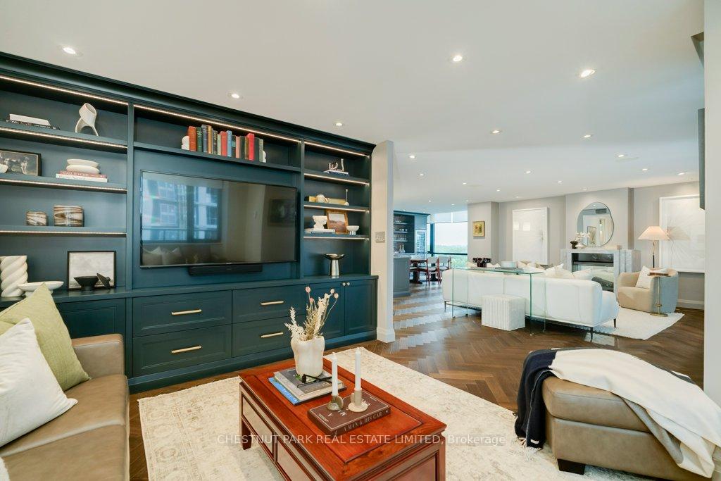 66 Collier Street 9C, Toronto C09 Unit: 9C