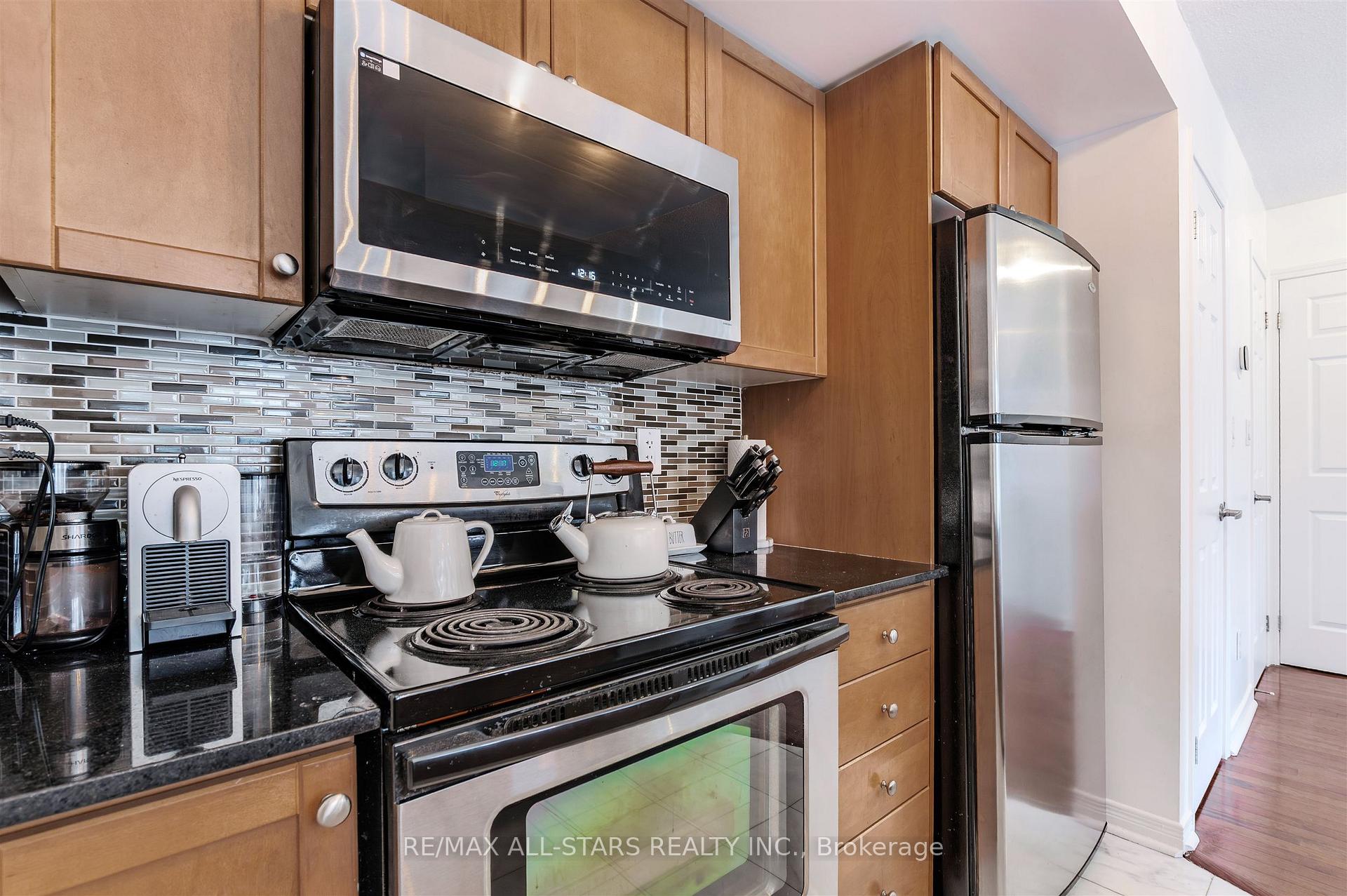 11 Ruttan Street 215