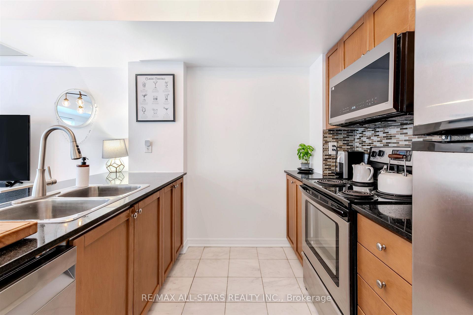 11 Ruttan Street 215