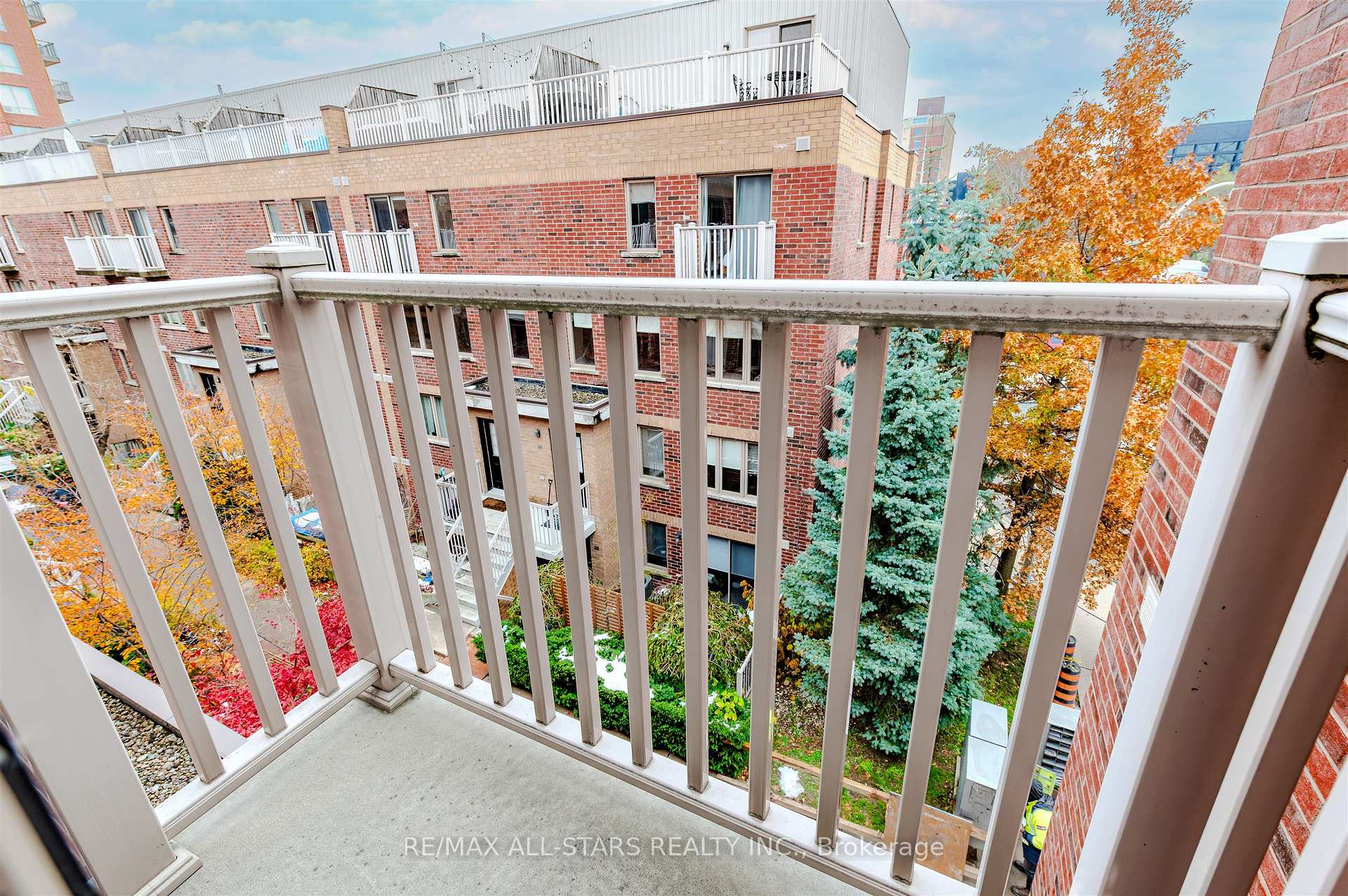 11 Ruttan Street 215