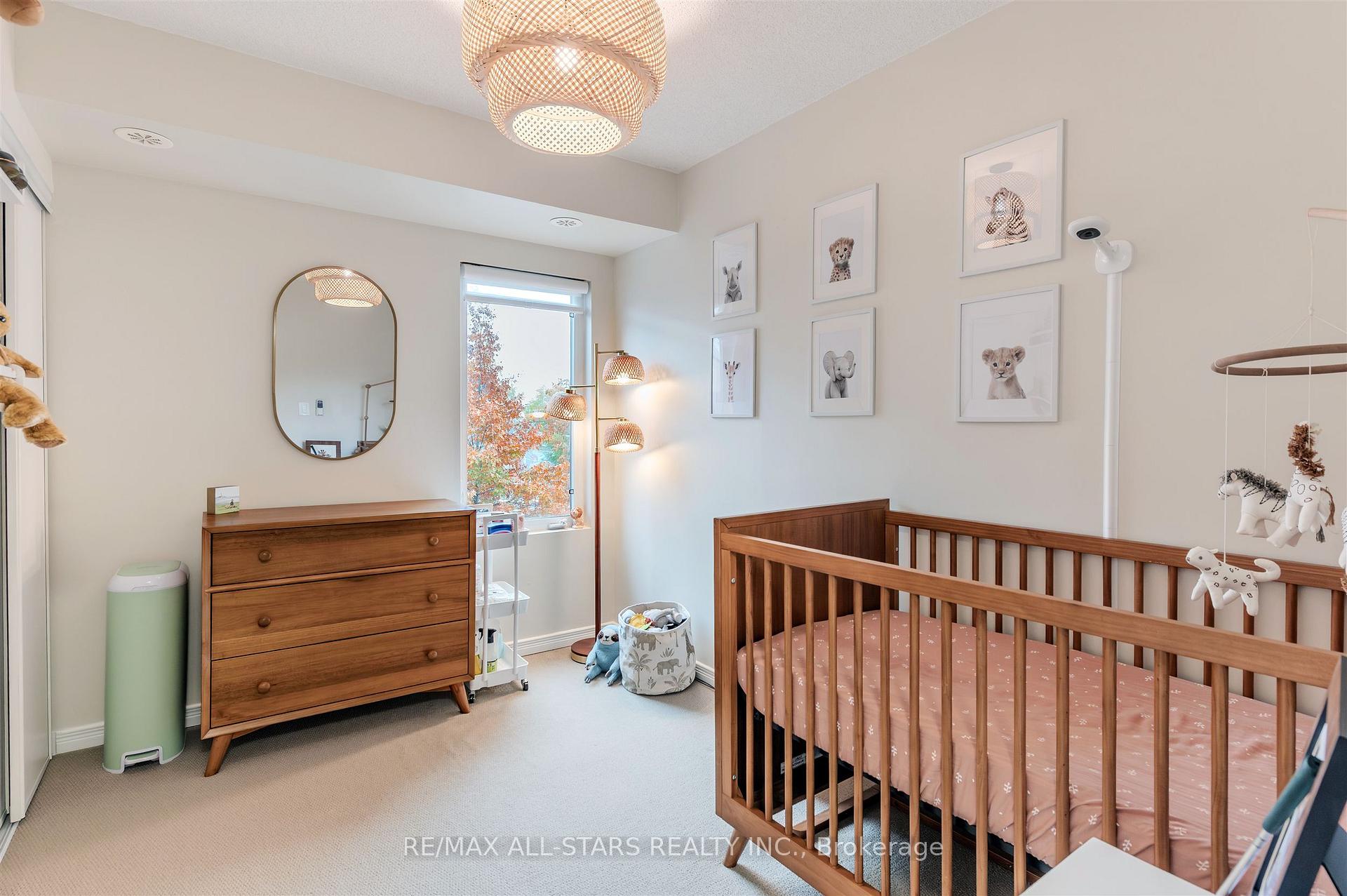 11 Ruttan Street 215