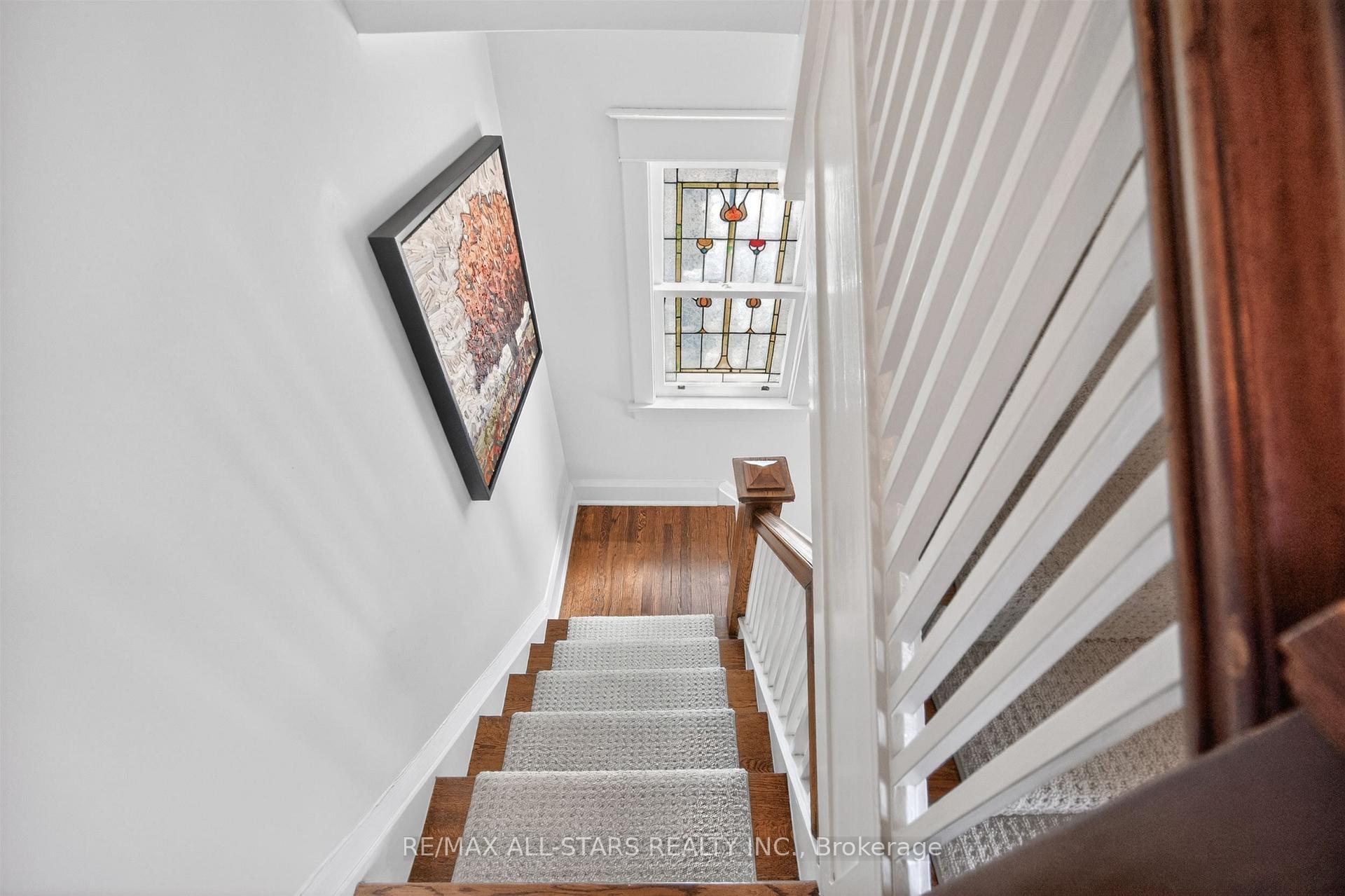 30 Edgewood Crescent, Toronto
