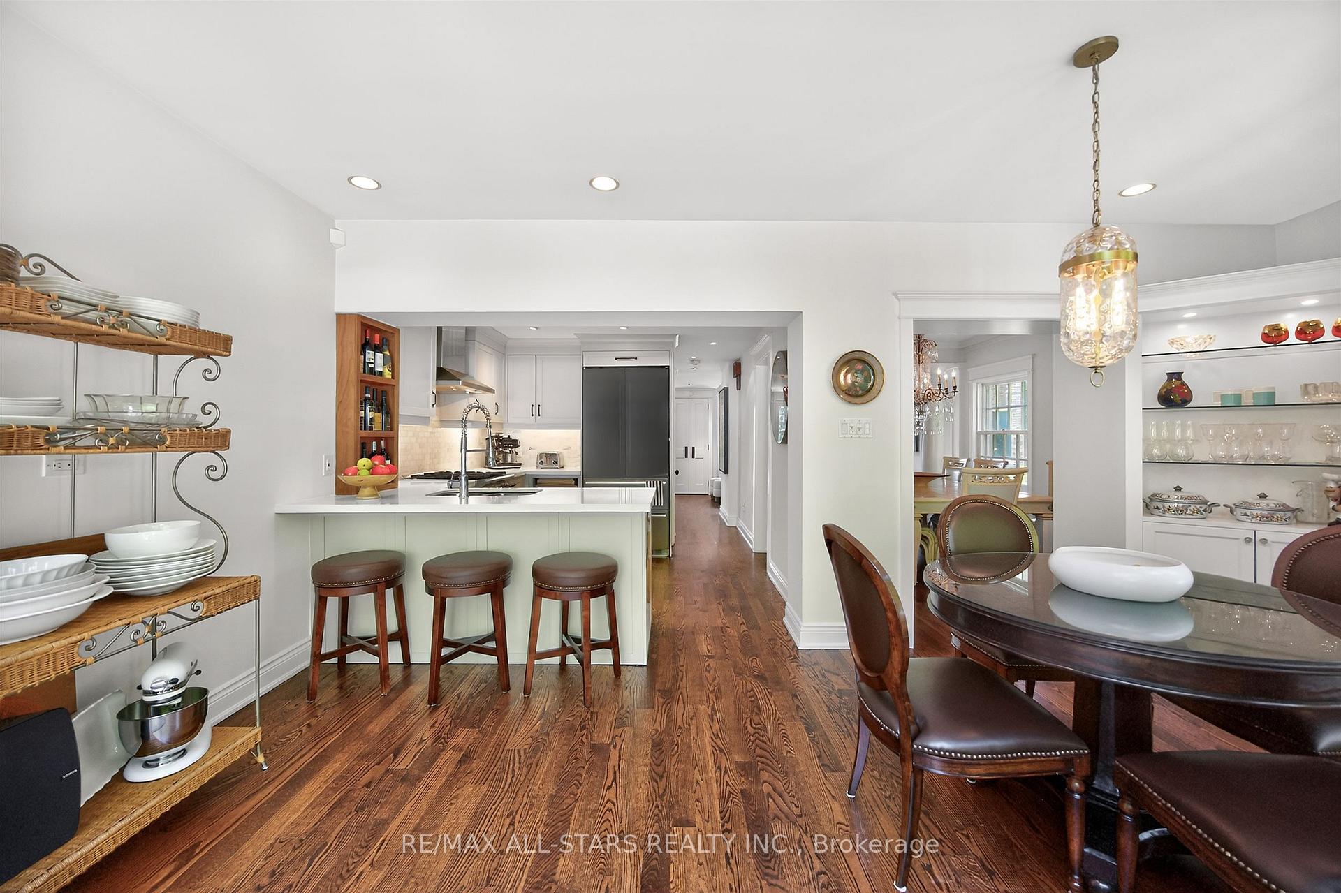 30 Edgewood Crescent, Toronto
