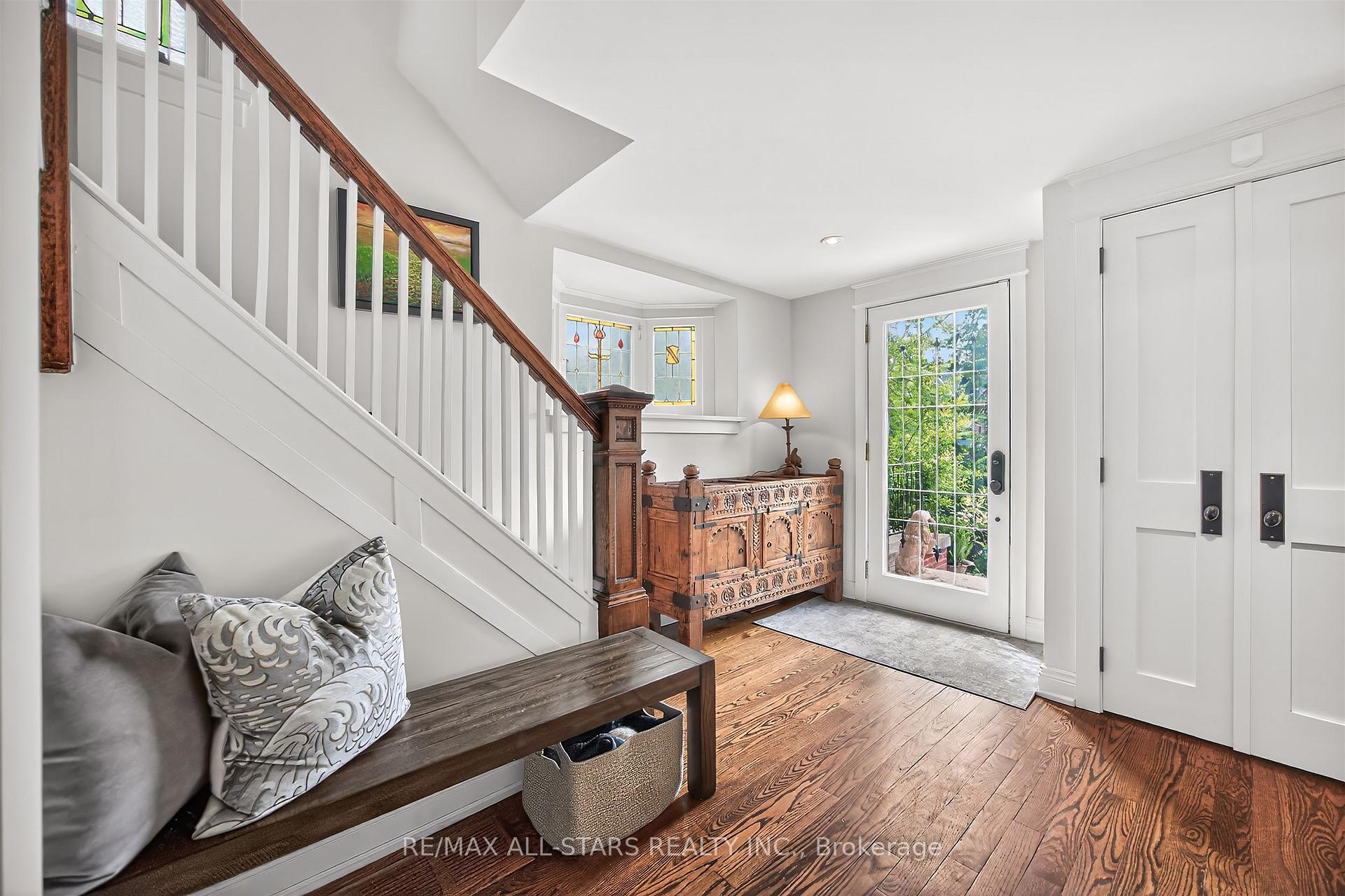 30 Edgewood Crescent, Toronto