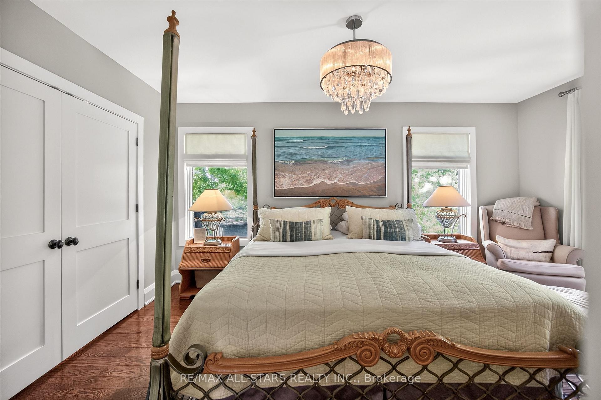 30 Edgewood Crescent, Toronto