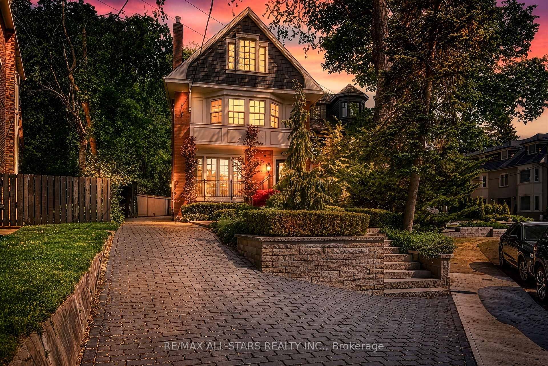 30 Edgewood Crescent, Toronto