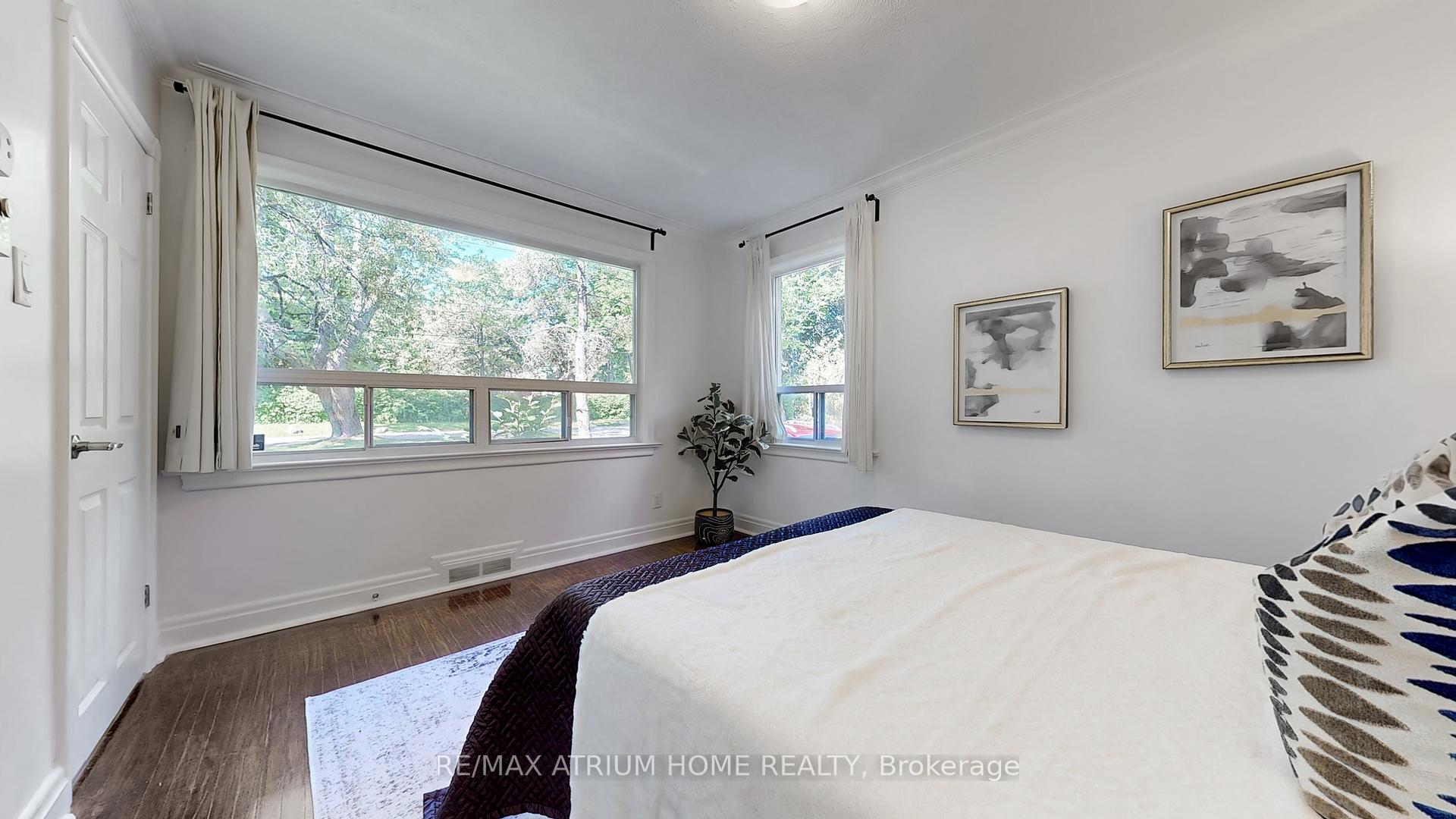 53 Pine Ridge Drive, Toronto