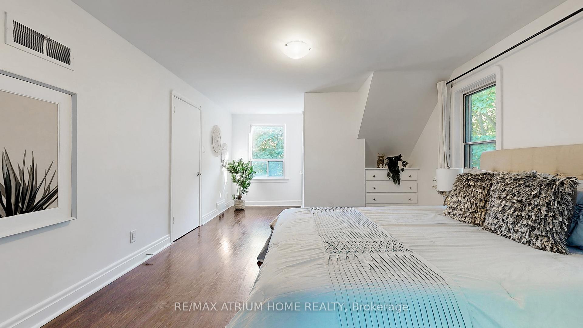 53 Pine Ridge Drive, Toronto