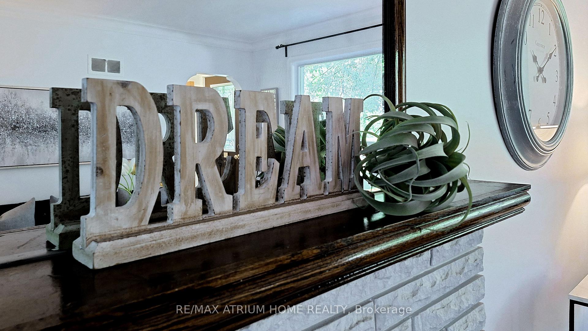 53 Pine Ridge Drive, Toronto