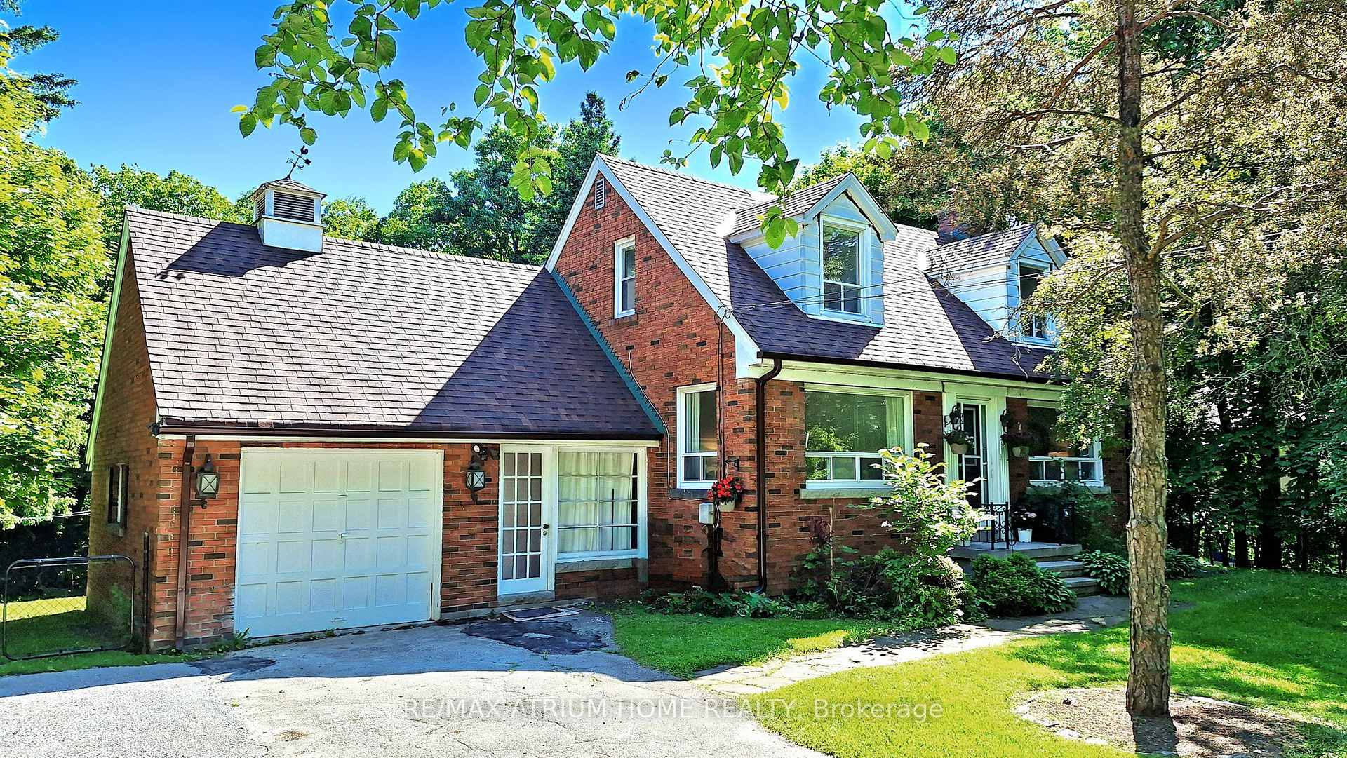 53 Pine Ridge Drive, Toronto