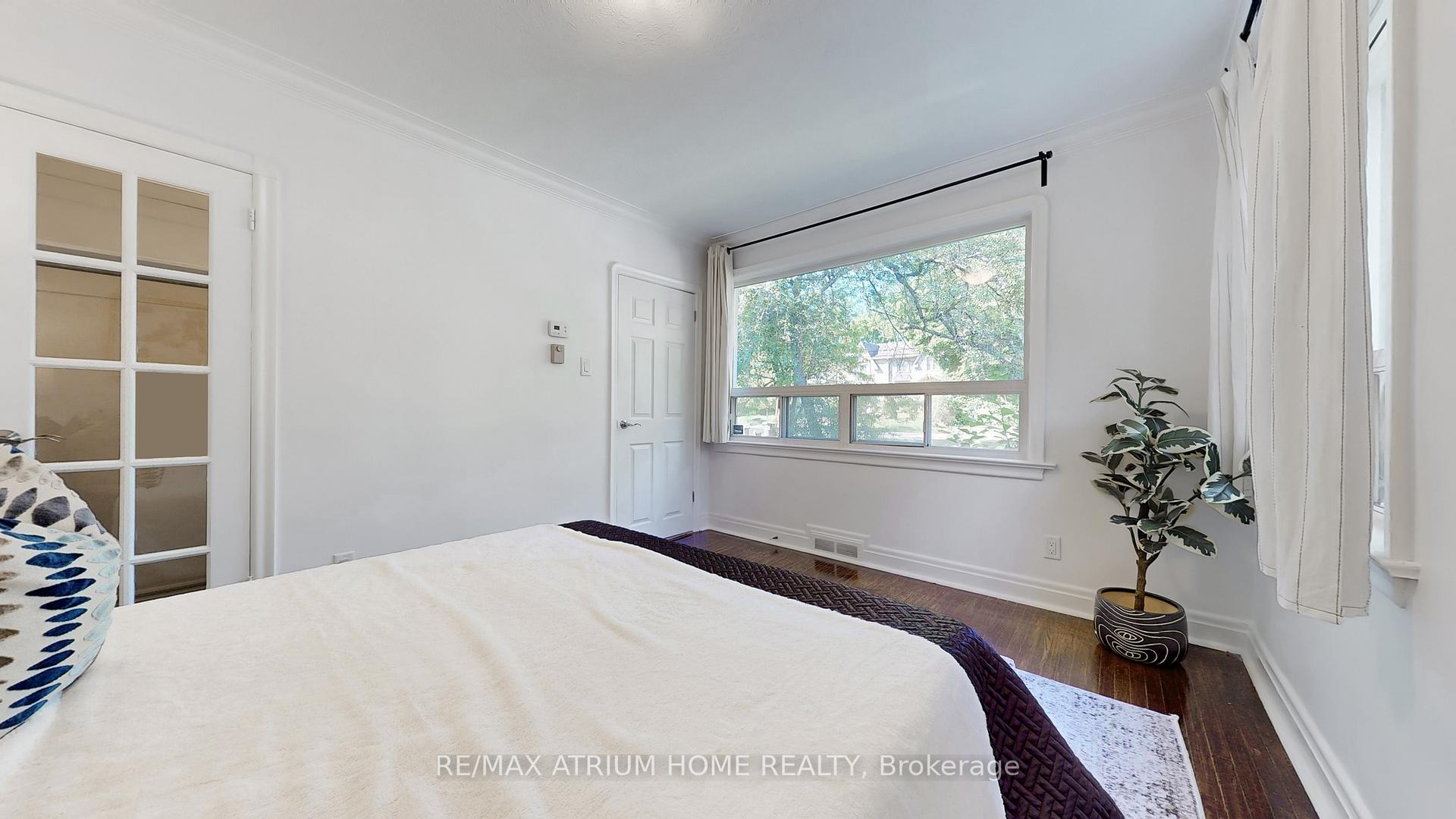 53 Pine Ridge Drive, Toronto