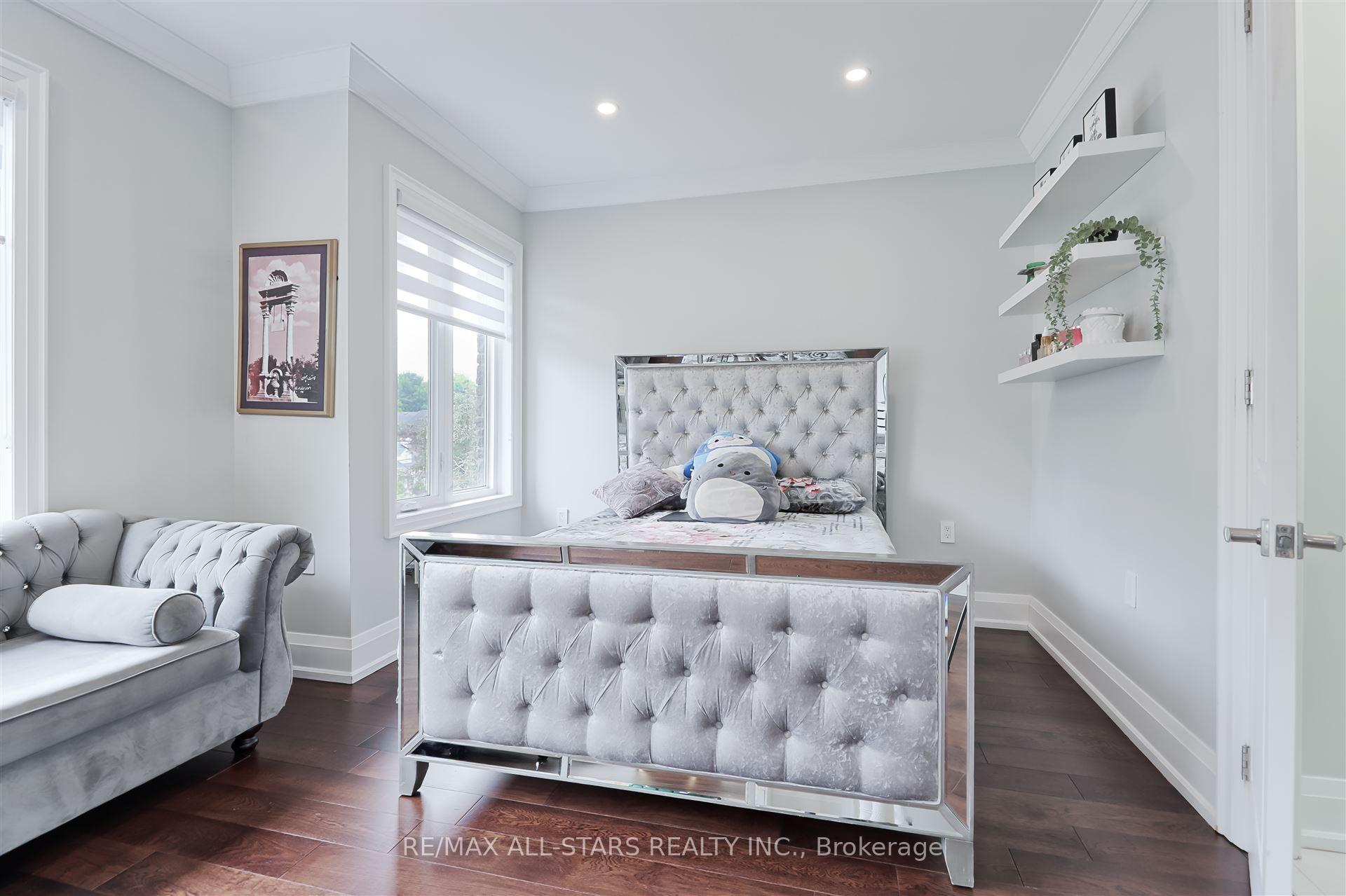 50 Eastville Avenue, Toronto