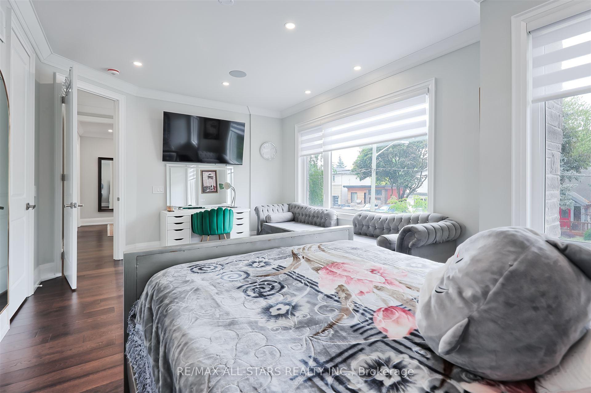 50 Eastville Avenue, Toronto