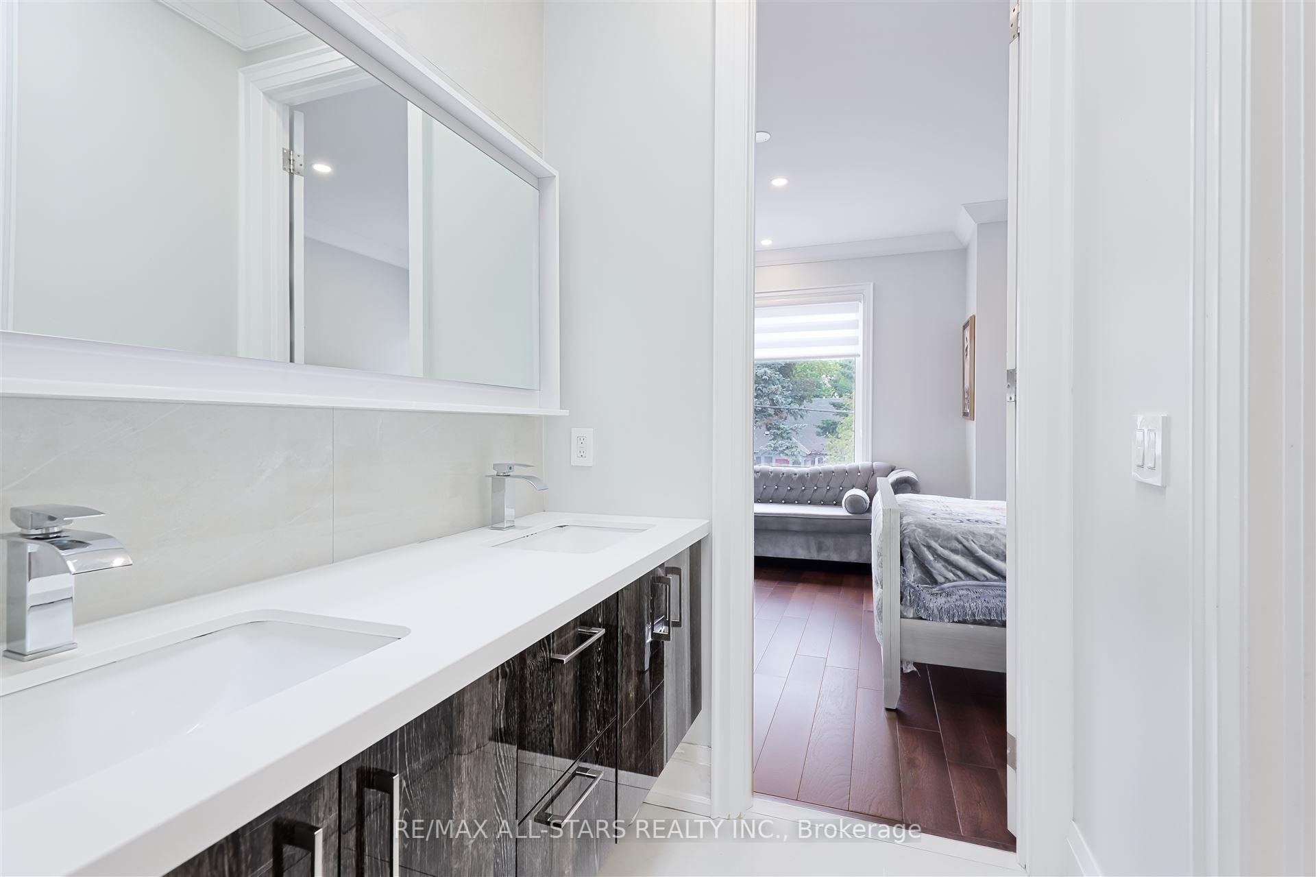 50 Eastville Avenue, Toronto