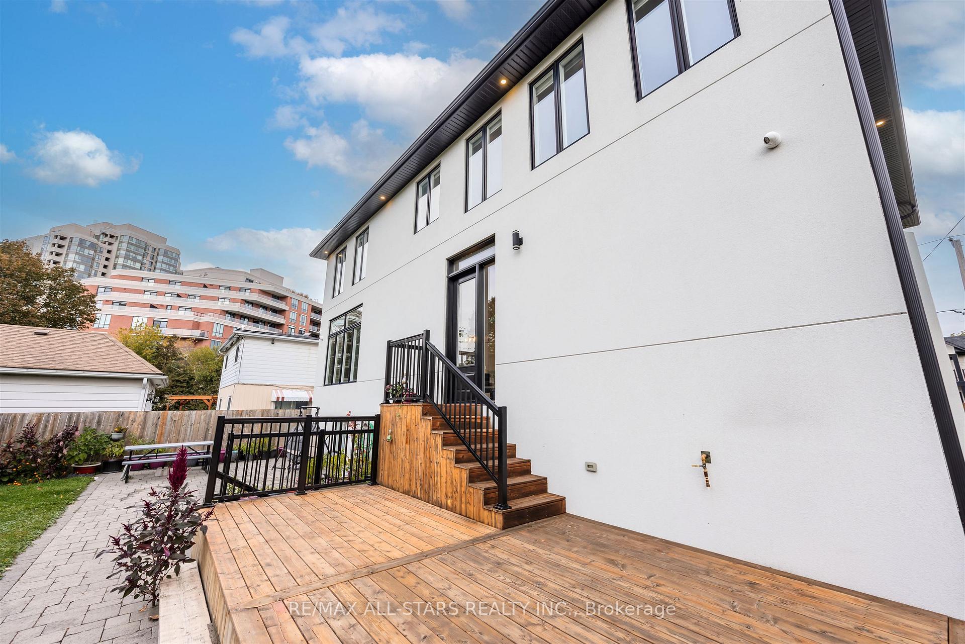 44 Muir Drive, Toronto E08