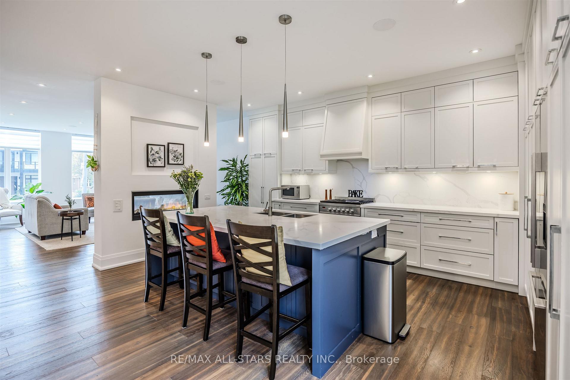 44 Muir Drive, Toronto E08