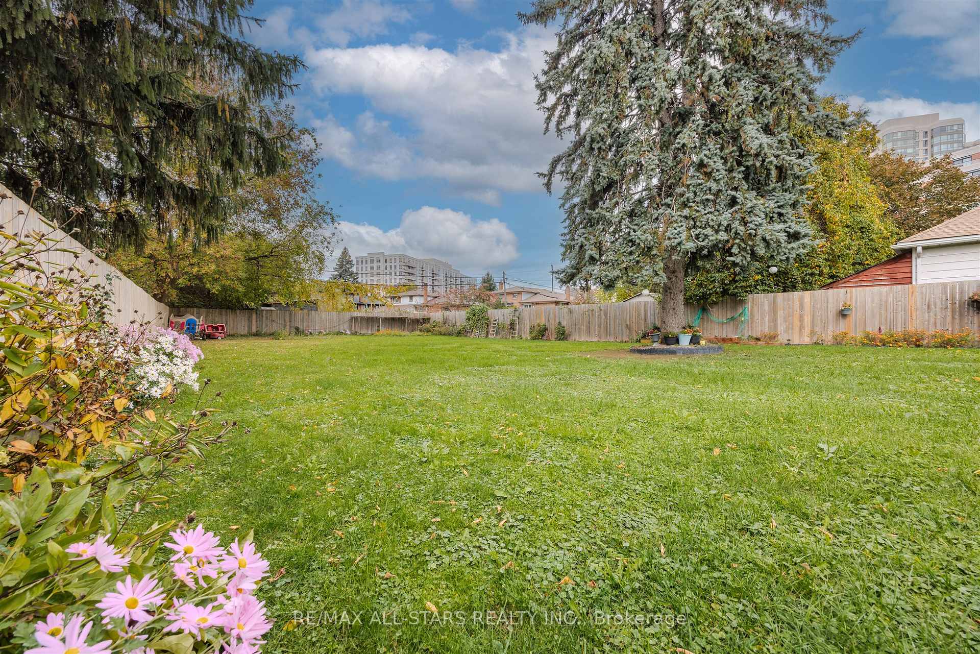 44 Muir Drive, Toronto E08