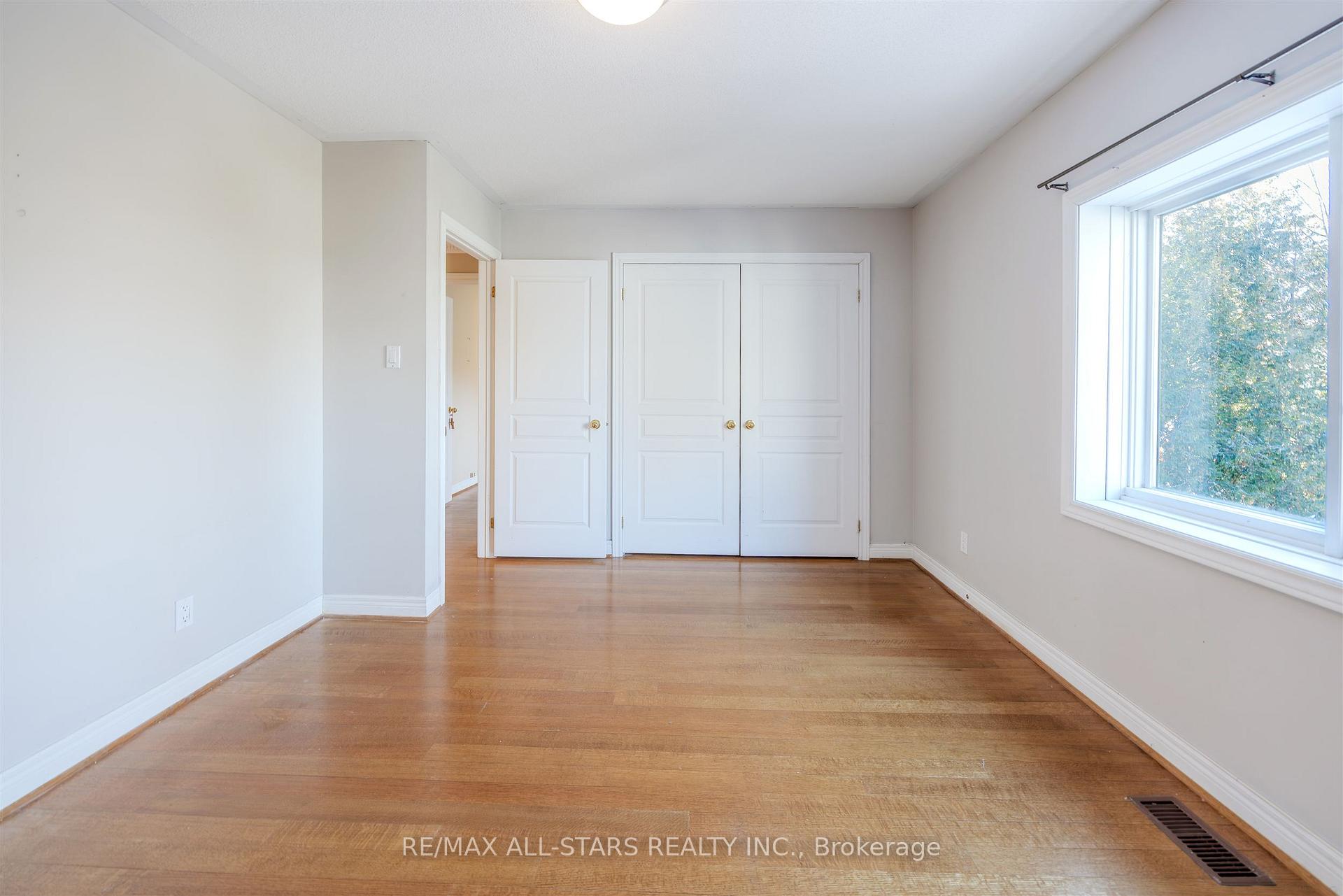 458 Guildwood Parkway