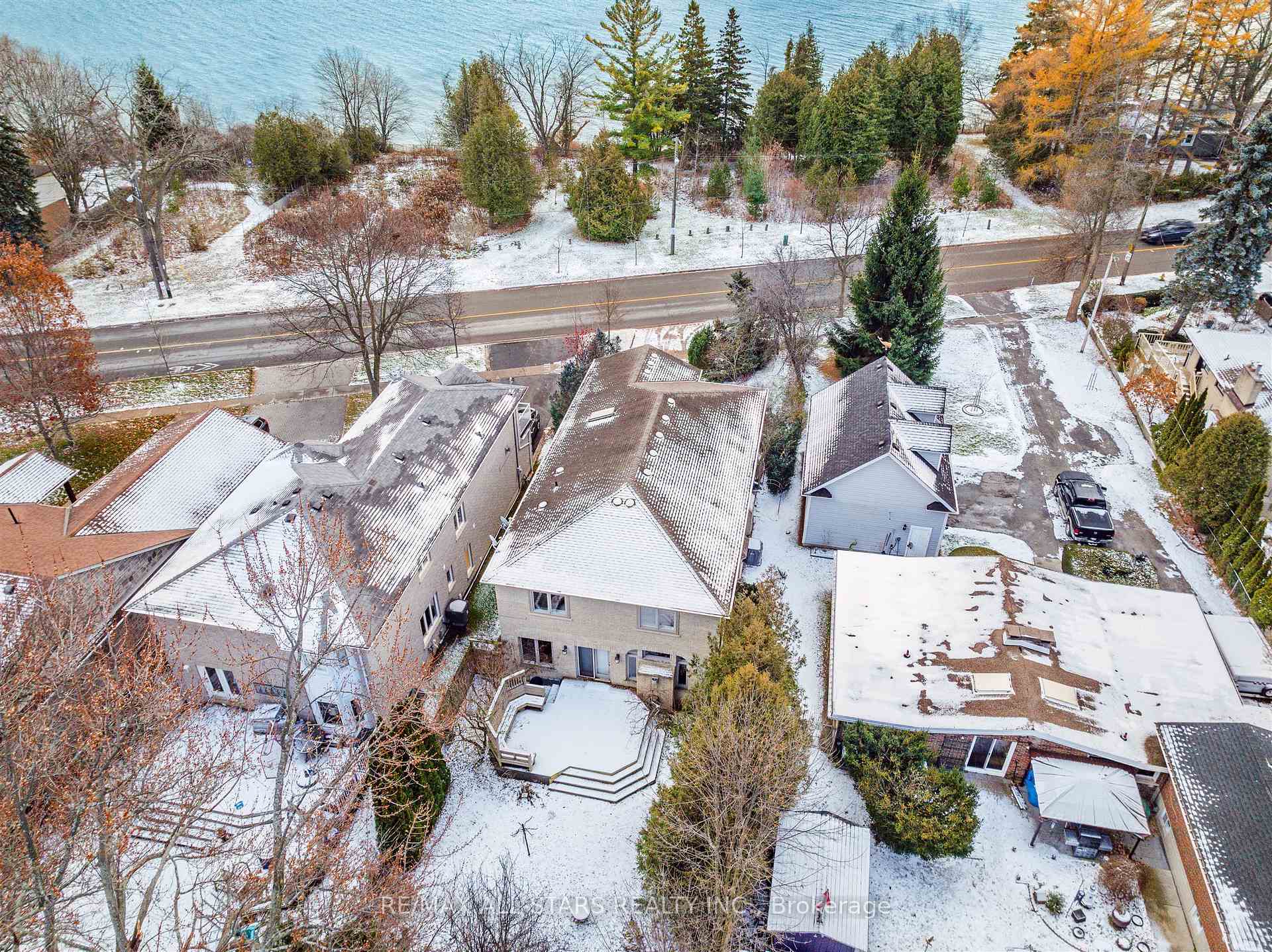 458 Guildwood Parkway