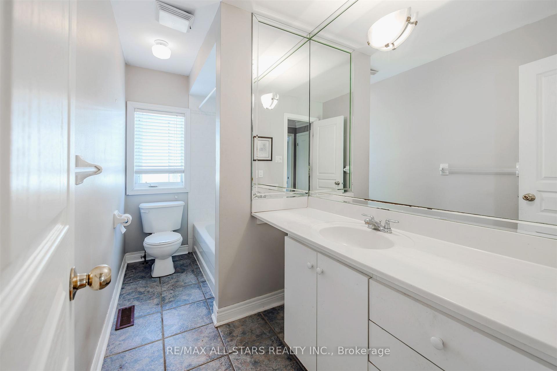 458 Guildwood Parkway