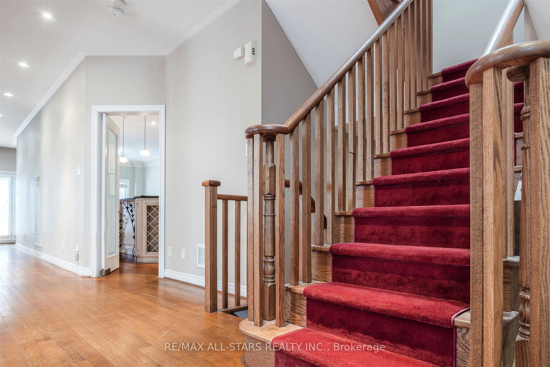 458 Guildwood Parkway