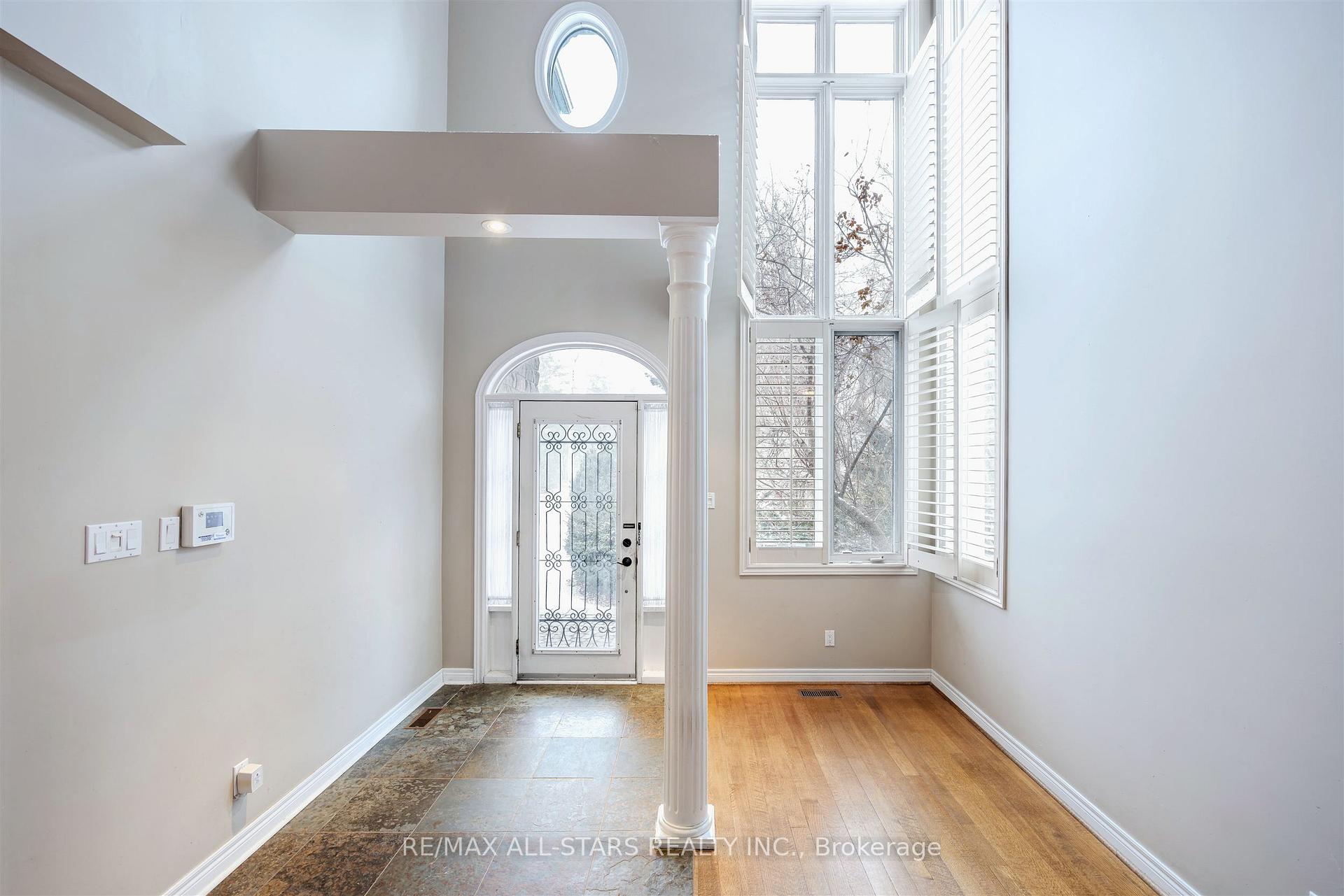 458 Guildwood Parkway, Toronto E08, ON M1E 1R5