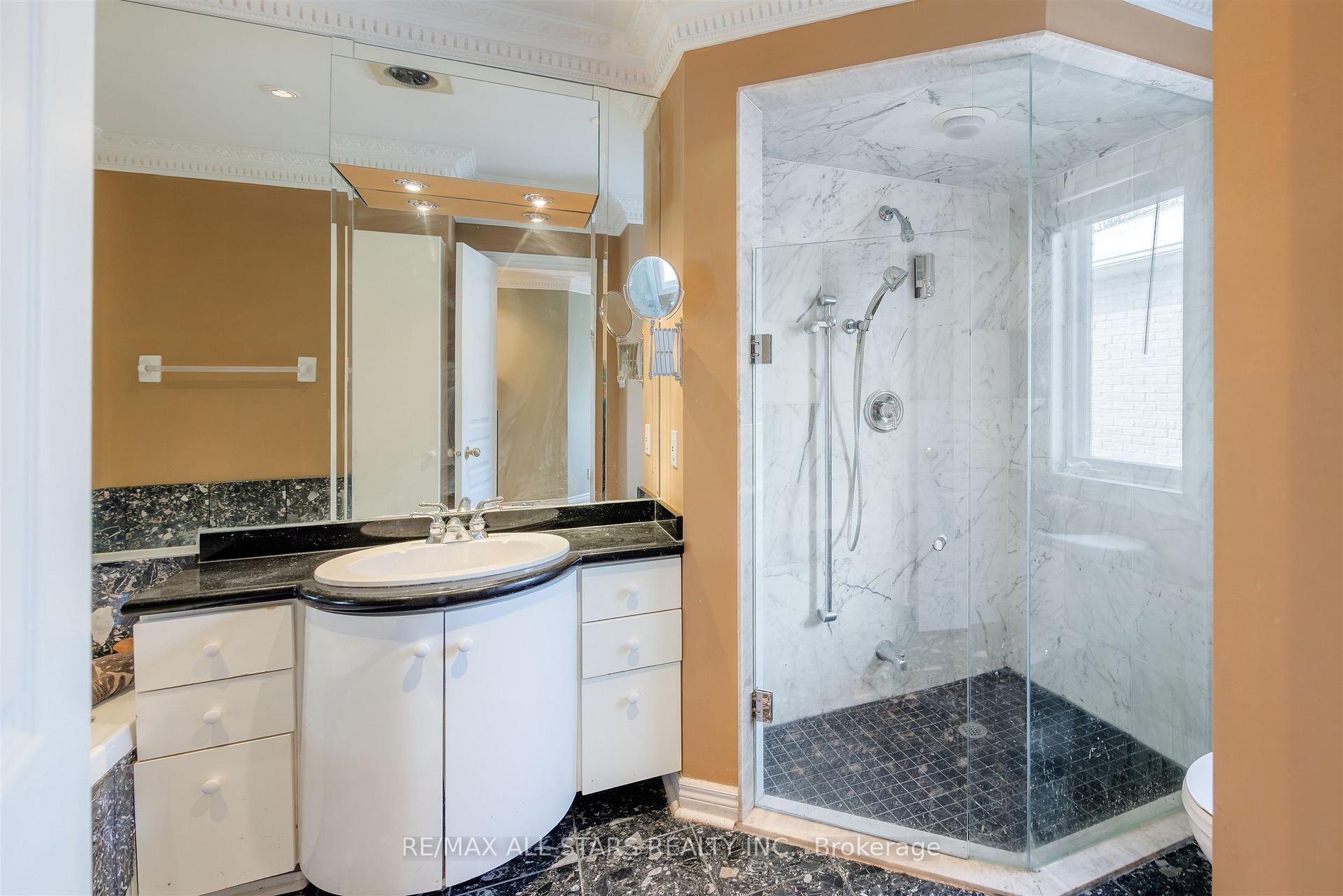 458 Guildwood Parkway, Toronto E08, ON M1E 1R5