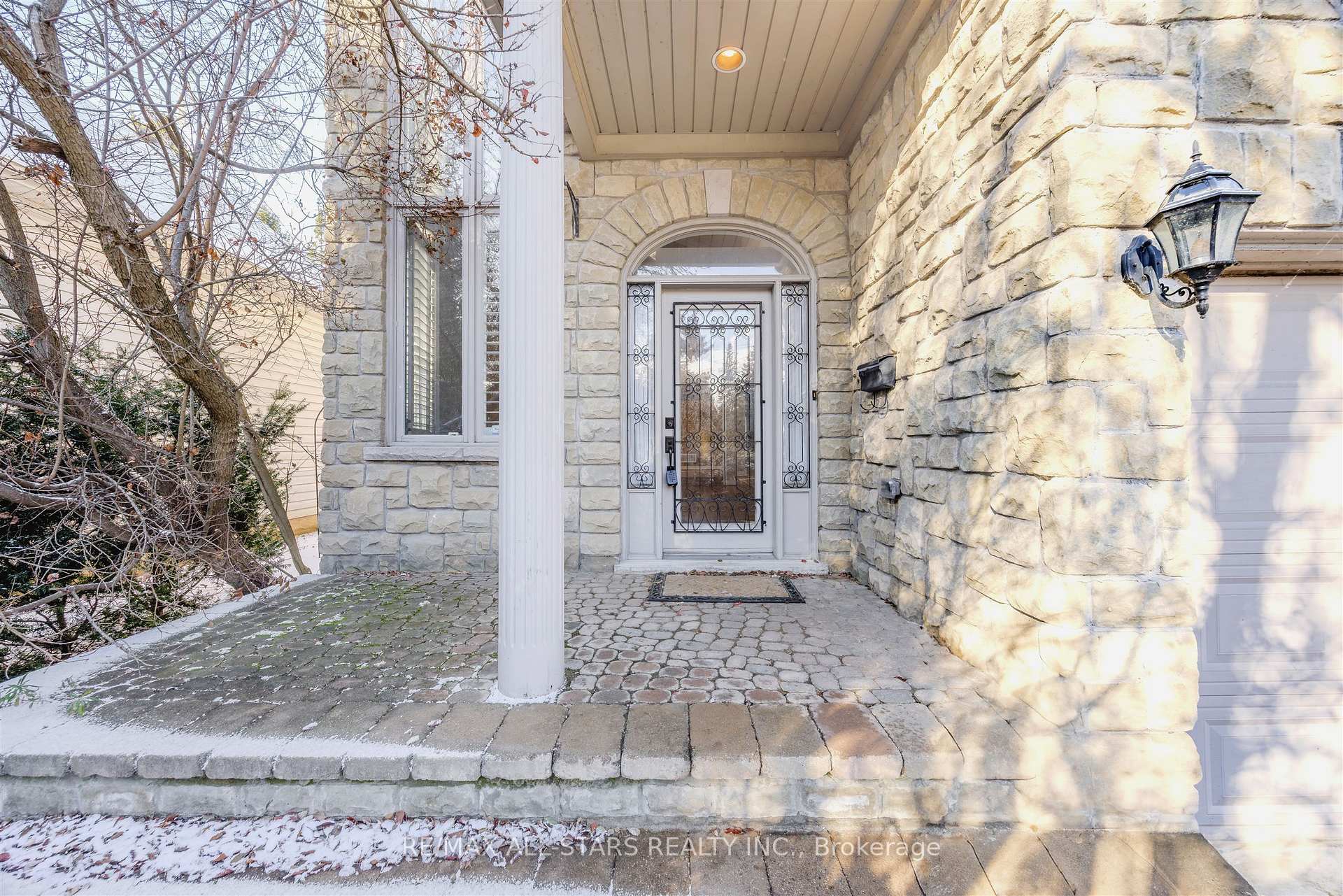 458 Guildwood Parkway, Toronto E08, ON M1E 1R5