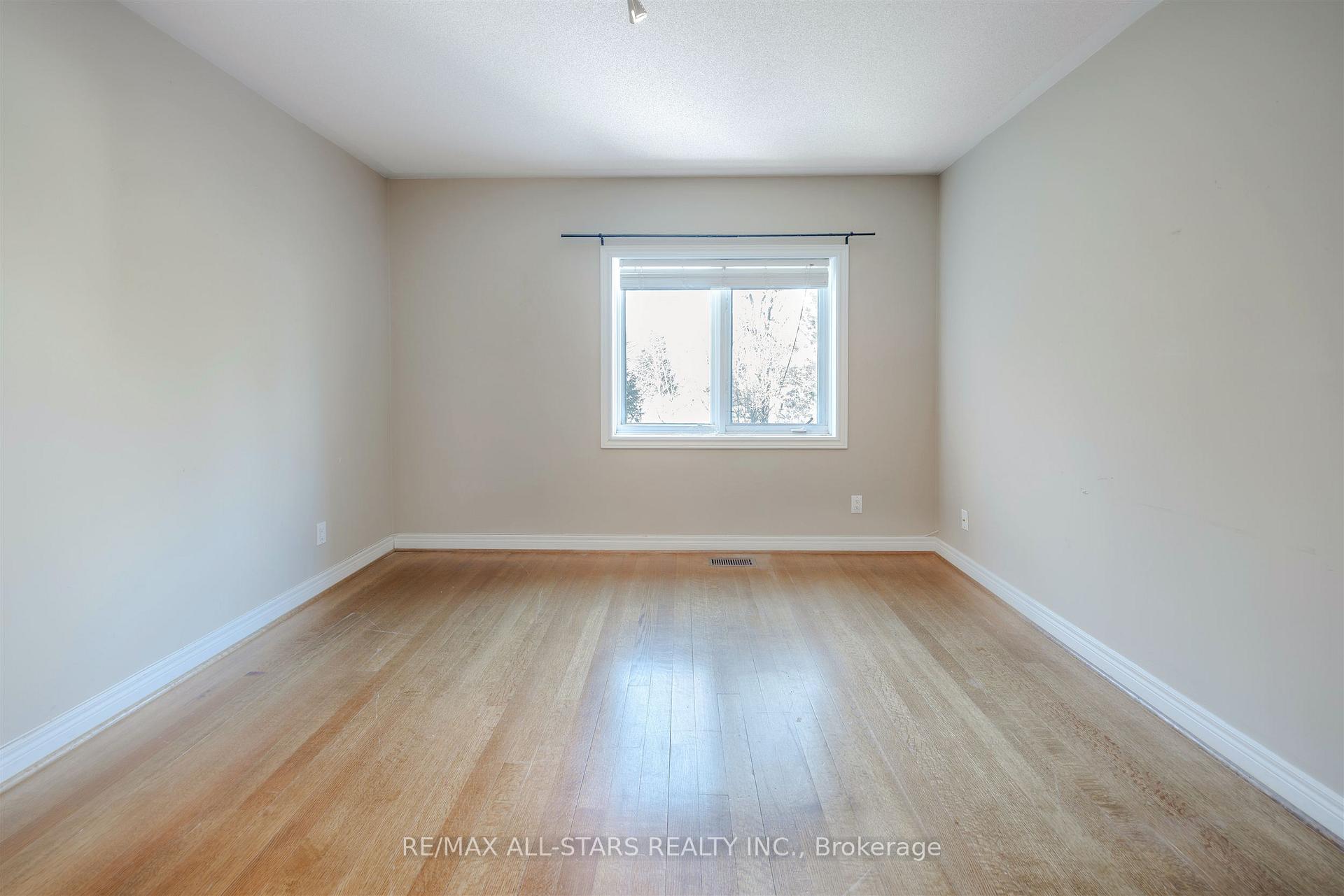 458 Guildwood Parkway, Toronto E08, ON M1E 1R5