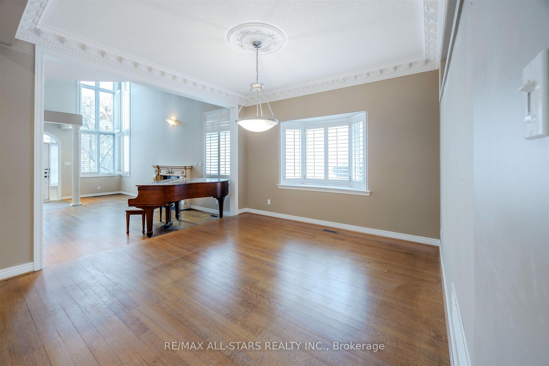 458 Guildwood Parkway, Toronto E08, ON M1E 1R5