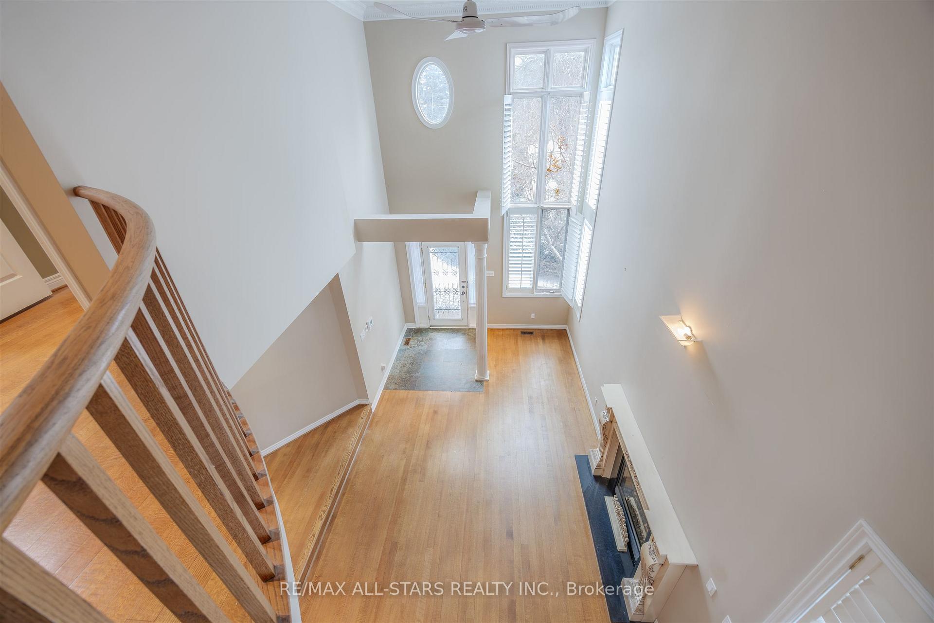 458 Guildwood Parkway, Toronto E08, ON M1E 1R5