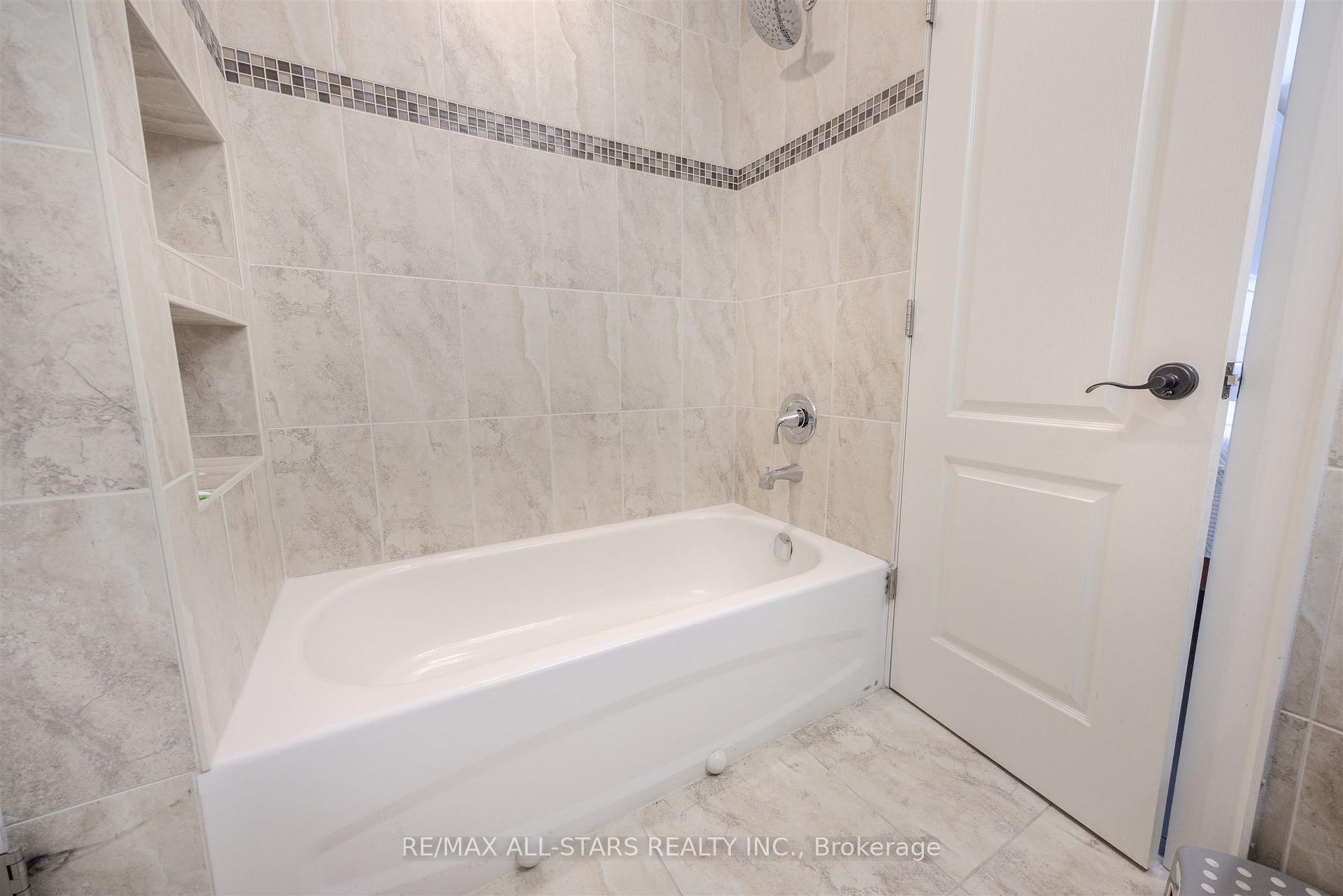 559 Meadowvale Road