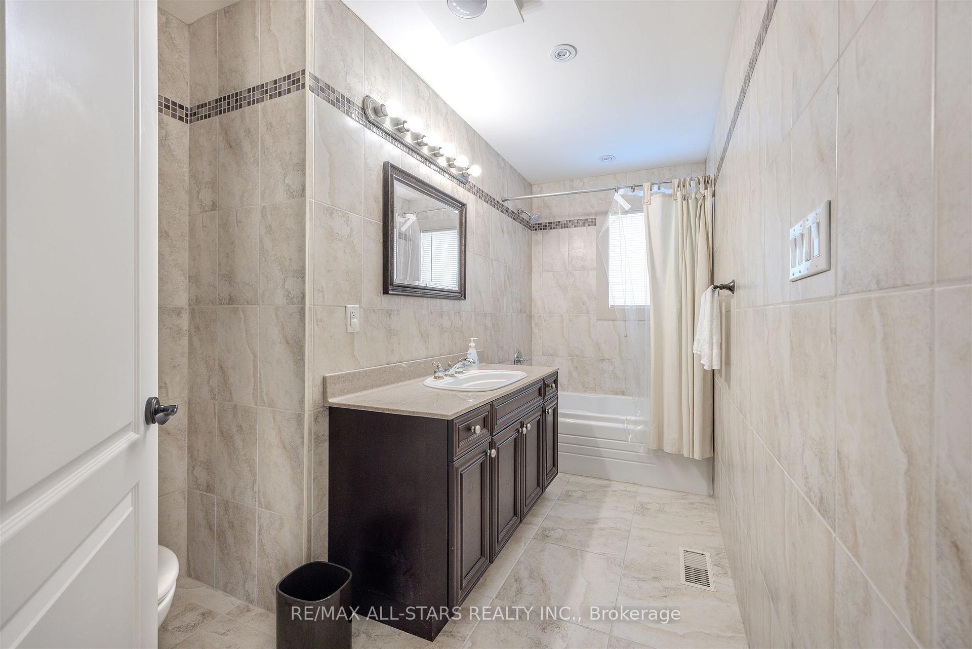 559 Meadowvale Road