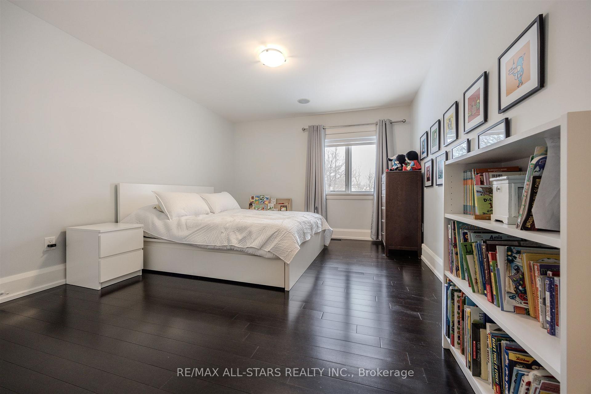 559 Meadowvale Road