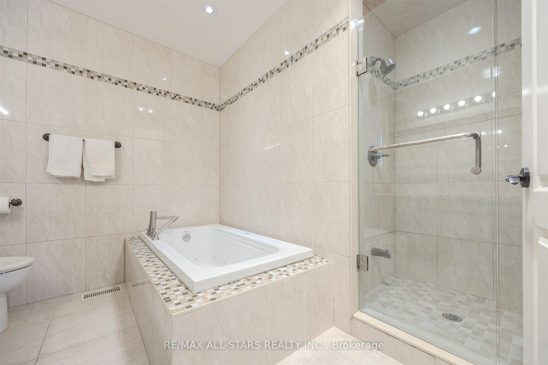 559 Meadowvale Road