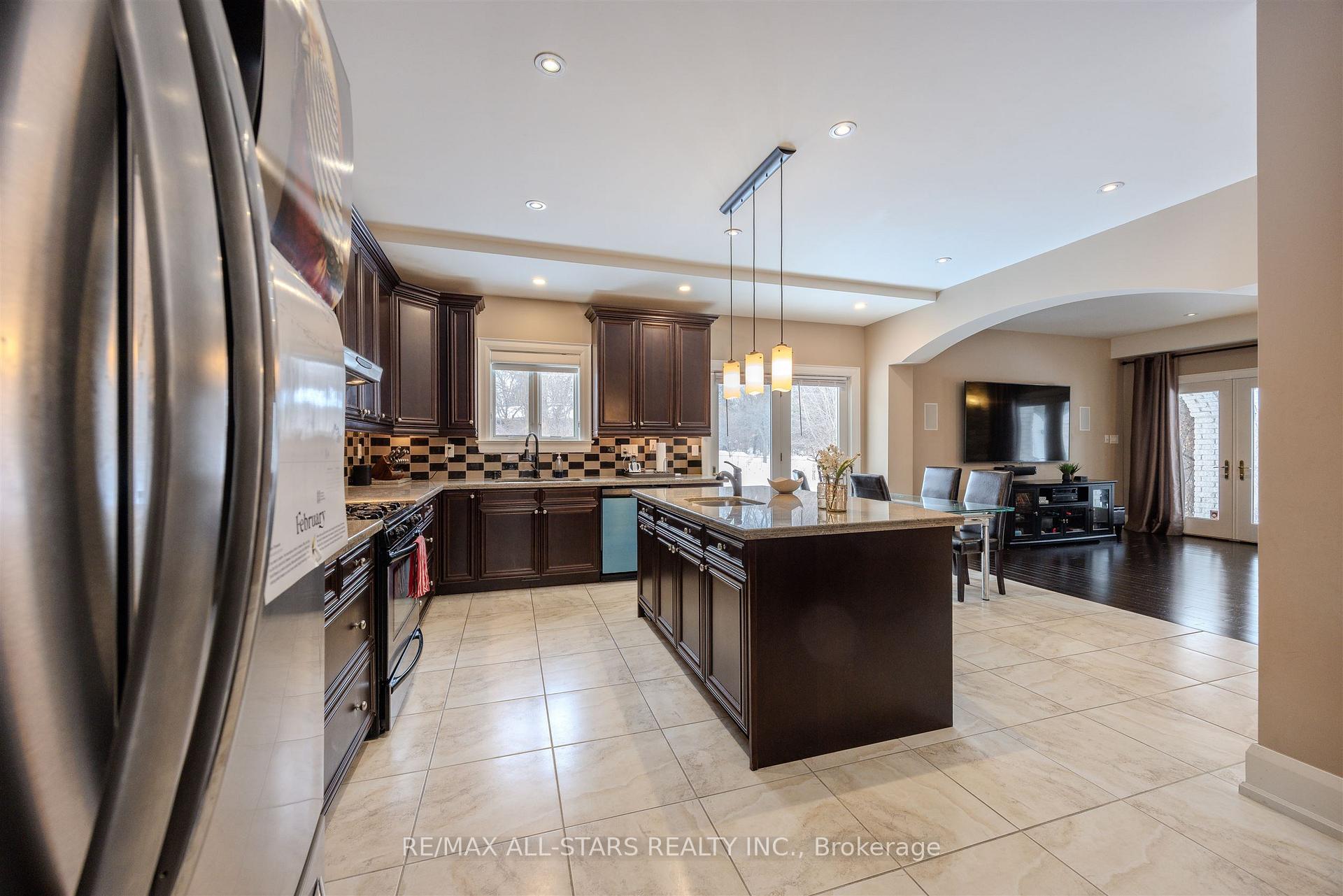 559 Meadowvale Road