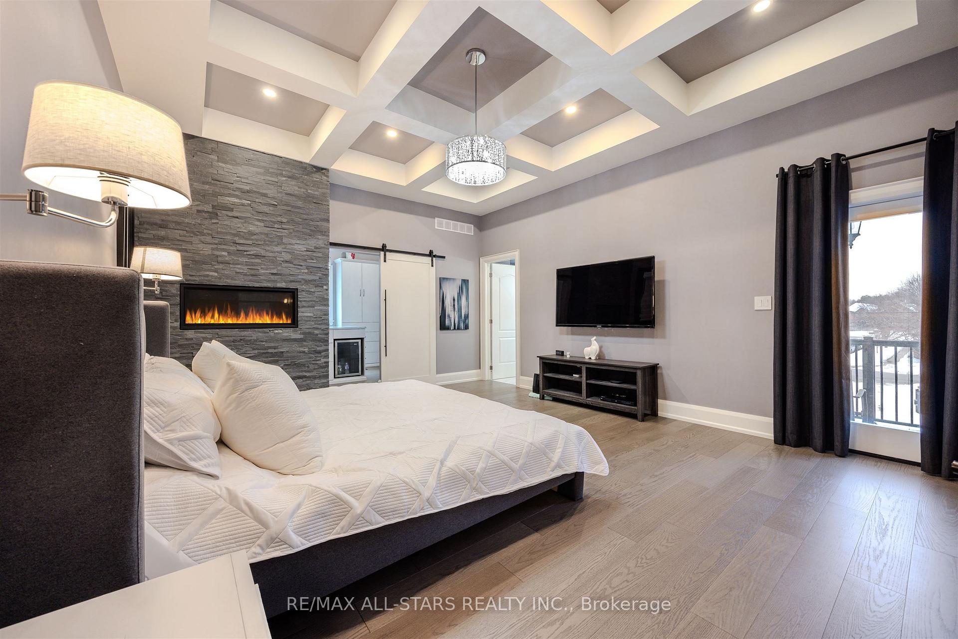 559 Meadowvale Road