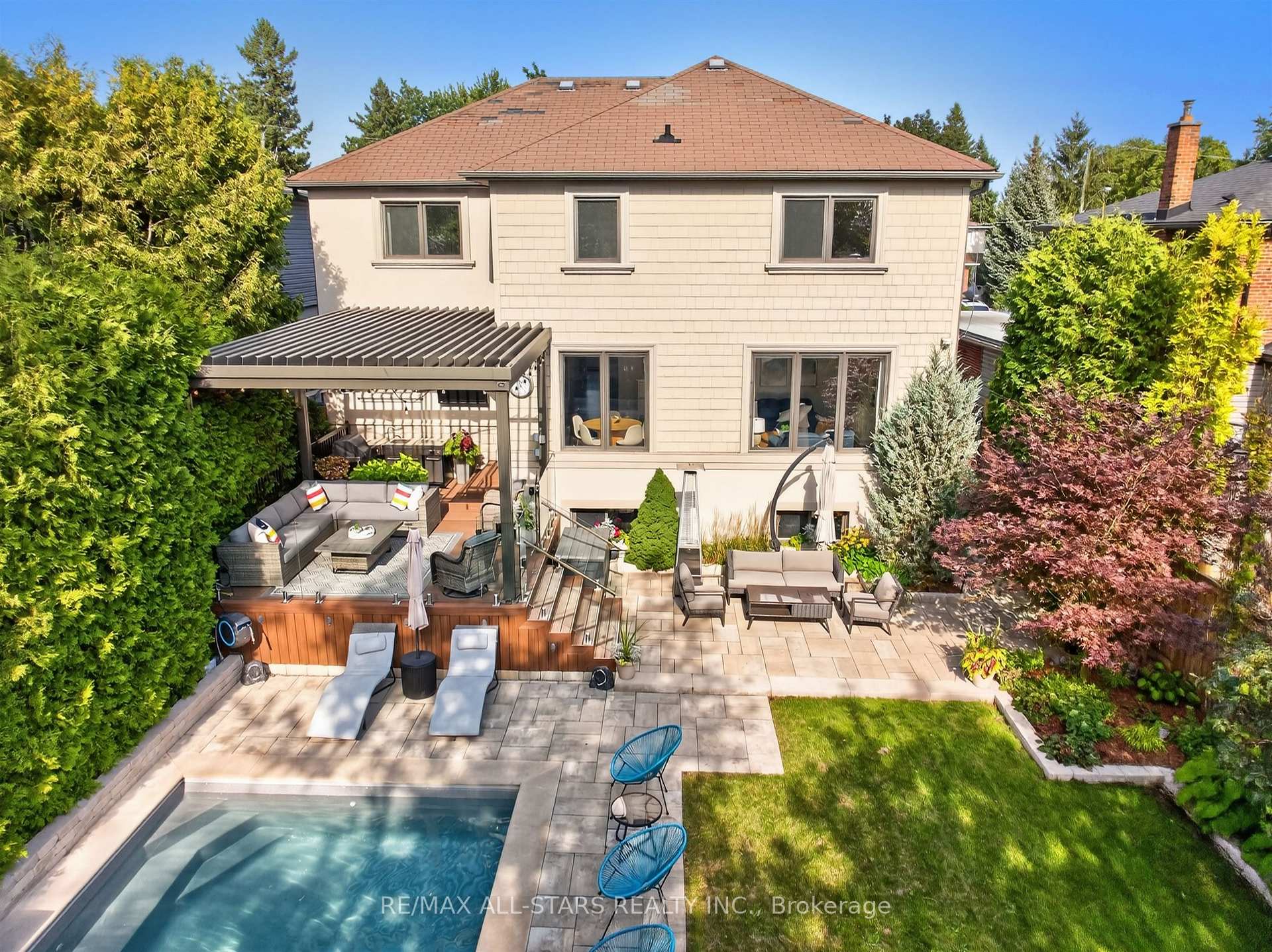 30 St Quentin Avenue, Toronto