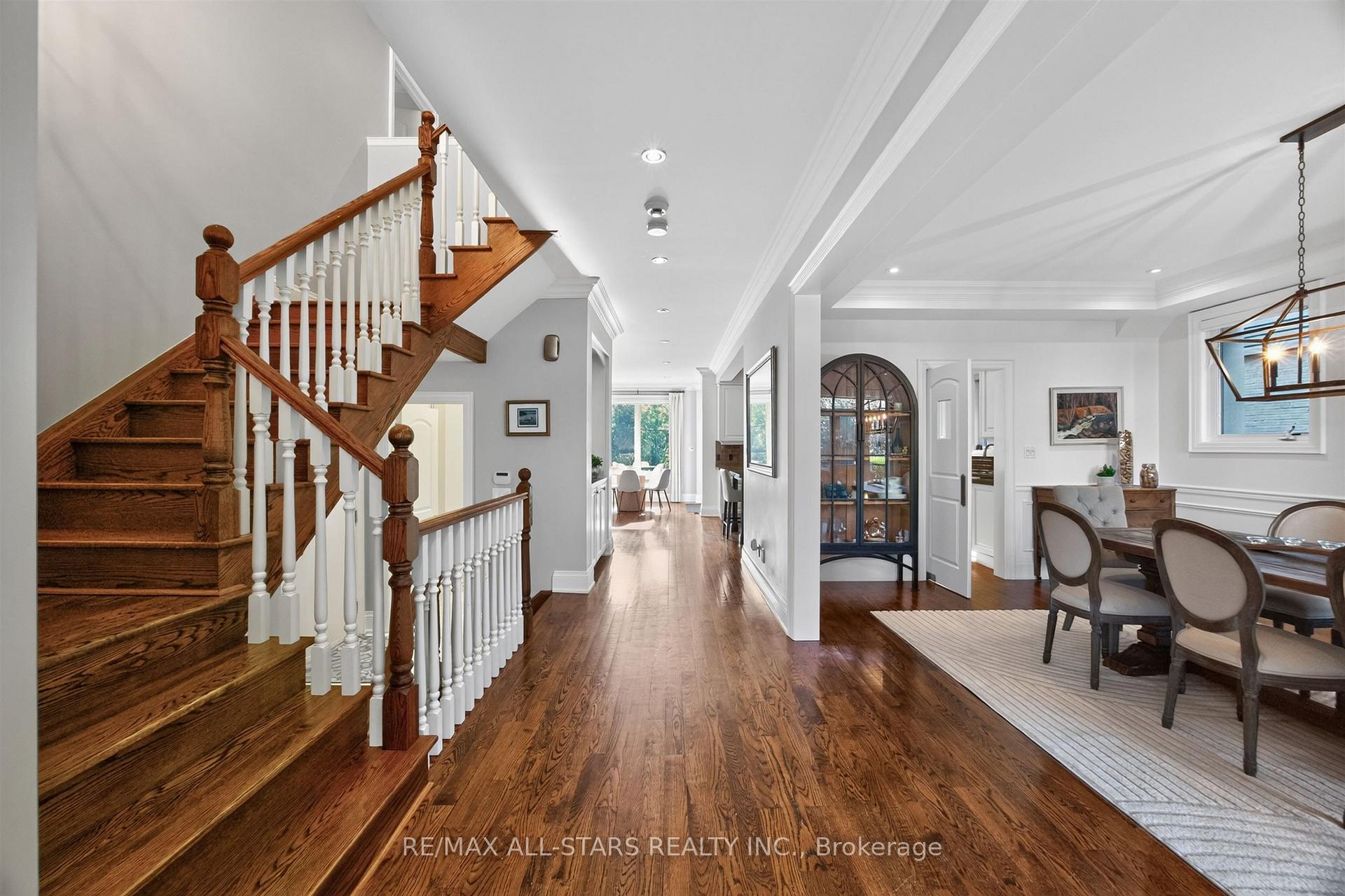 30 St Quentin Avenue, Toronto