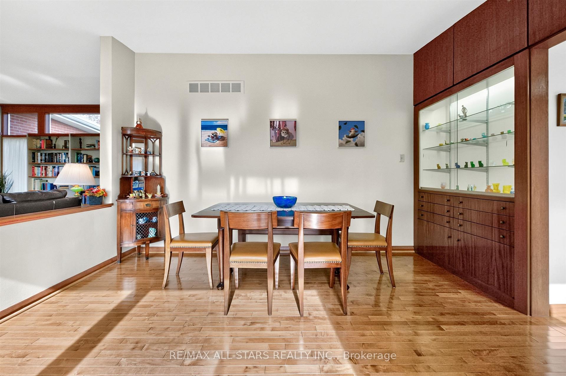 59 Hill Crescent, Toronto