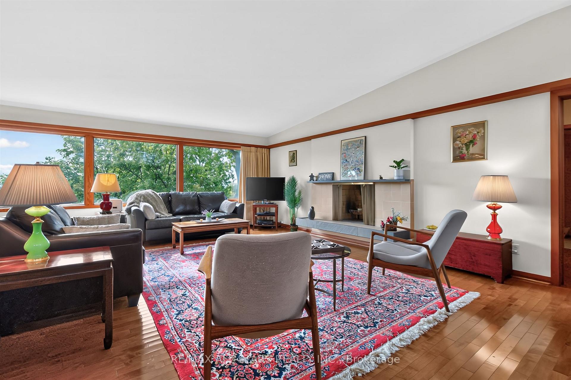 59 Hill Crescent, Toronto