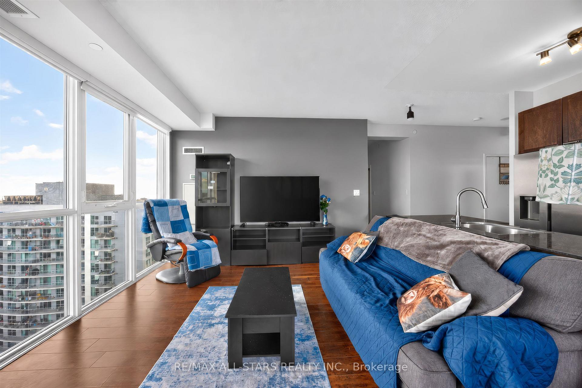 1328 Birchmount Road 2009, Toronto Unit: 2009