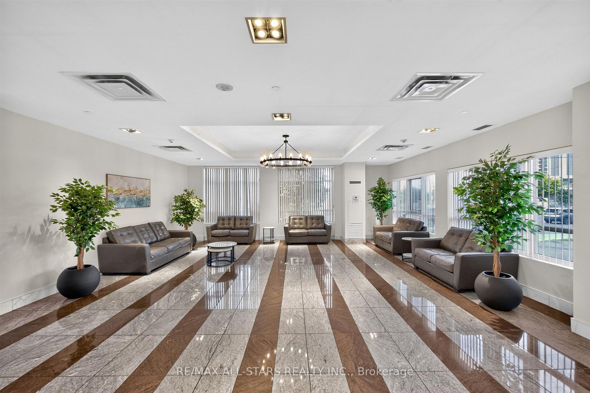 1328 Birchmount Road 2009, Toronto Unit: 2009